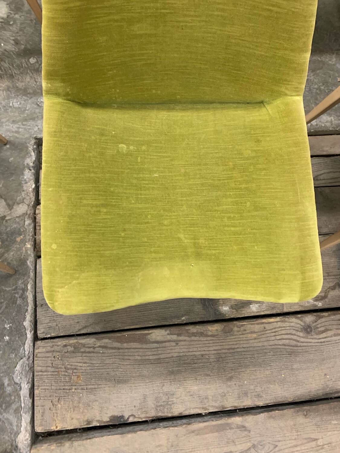 6 chaises scandinaves en velours vert, circa 1960