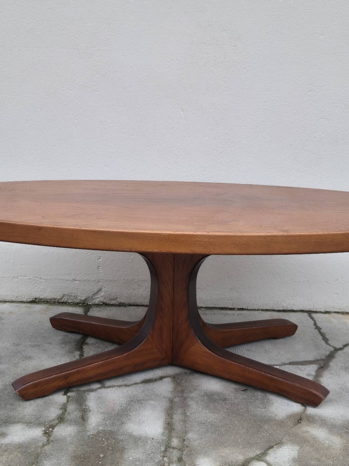 Baumann oval coffee table in teak 1950s vintage