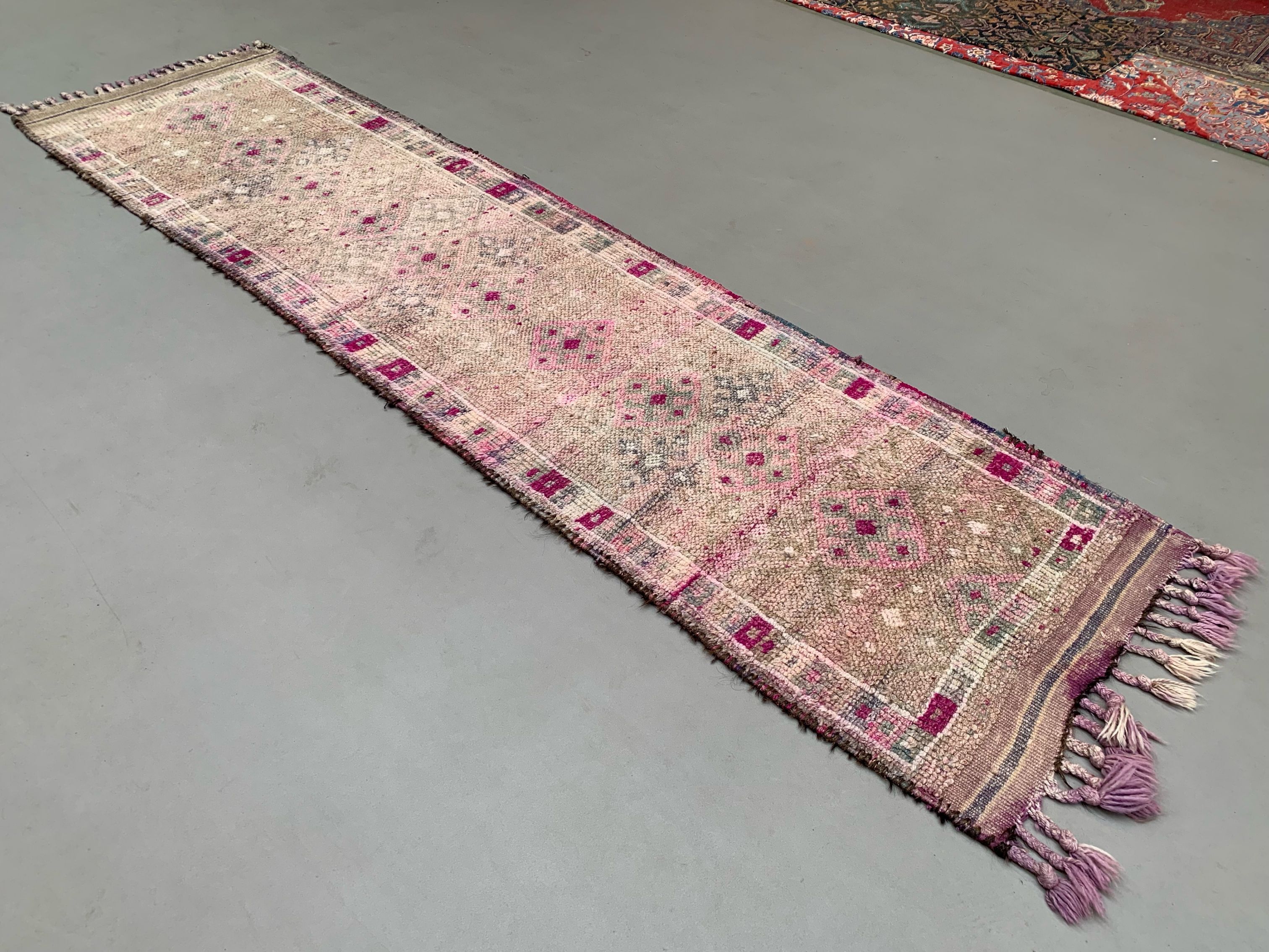 Turkish runner 330x84cm