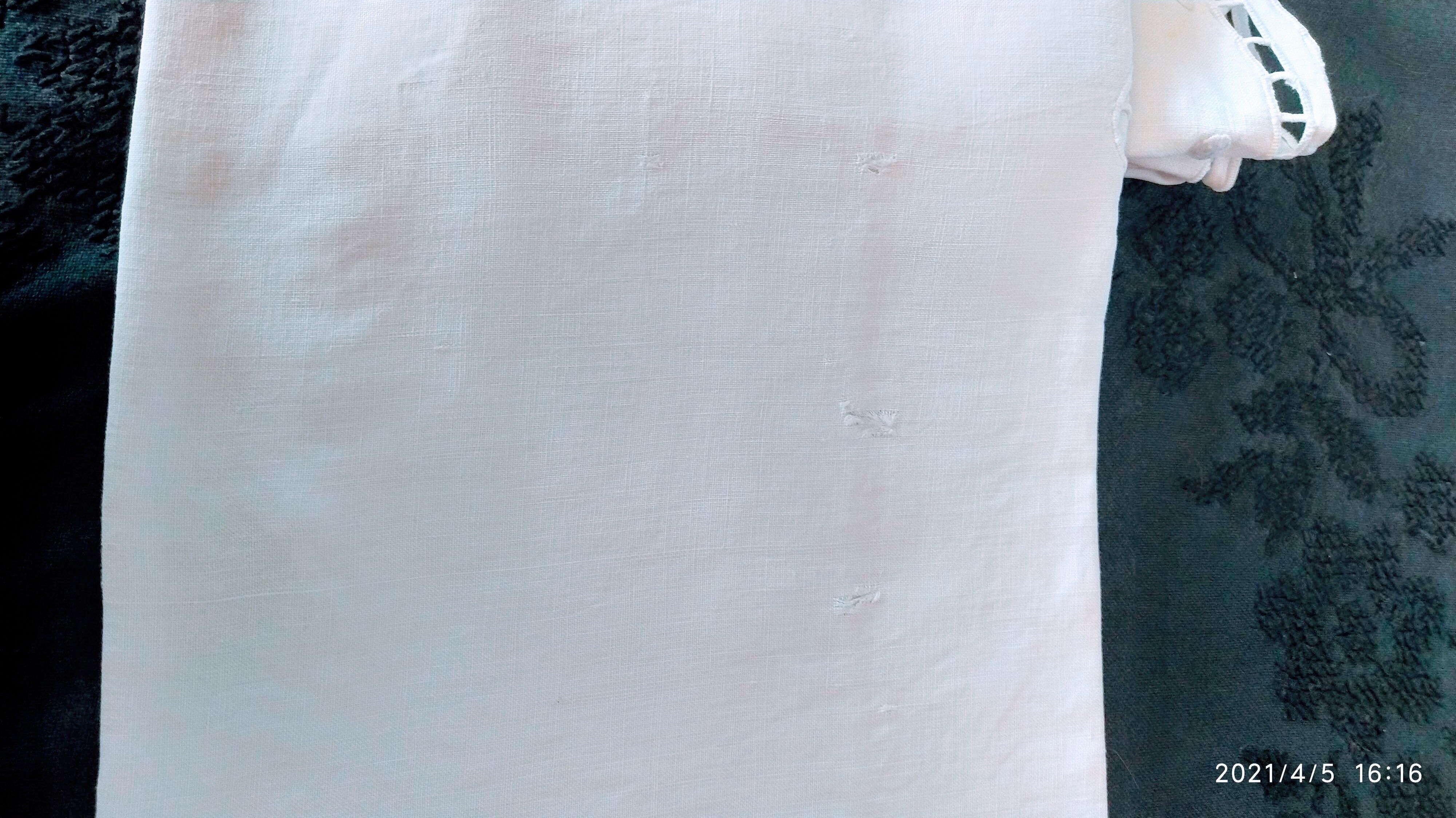 Set 2 old pillowcases