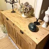 Parisian buffet in raw wood