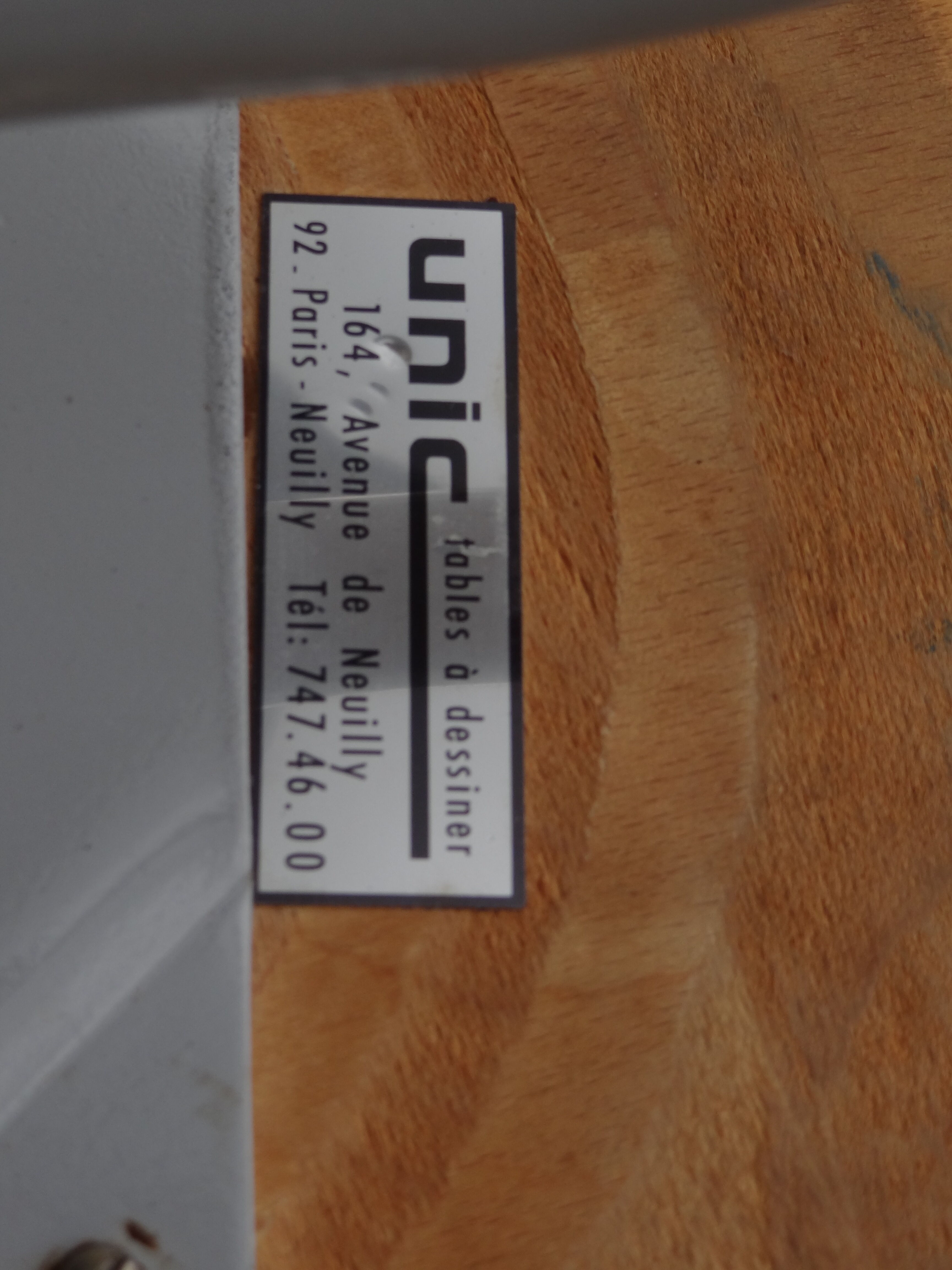 UNIC 1950 screw stool