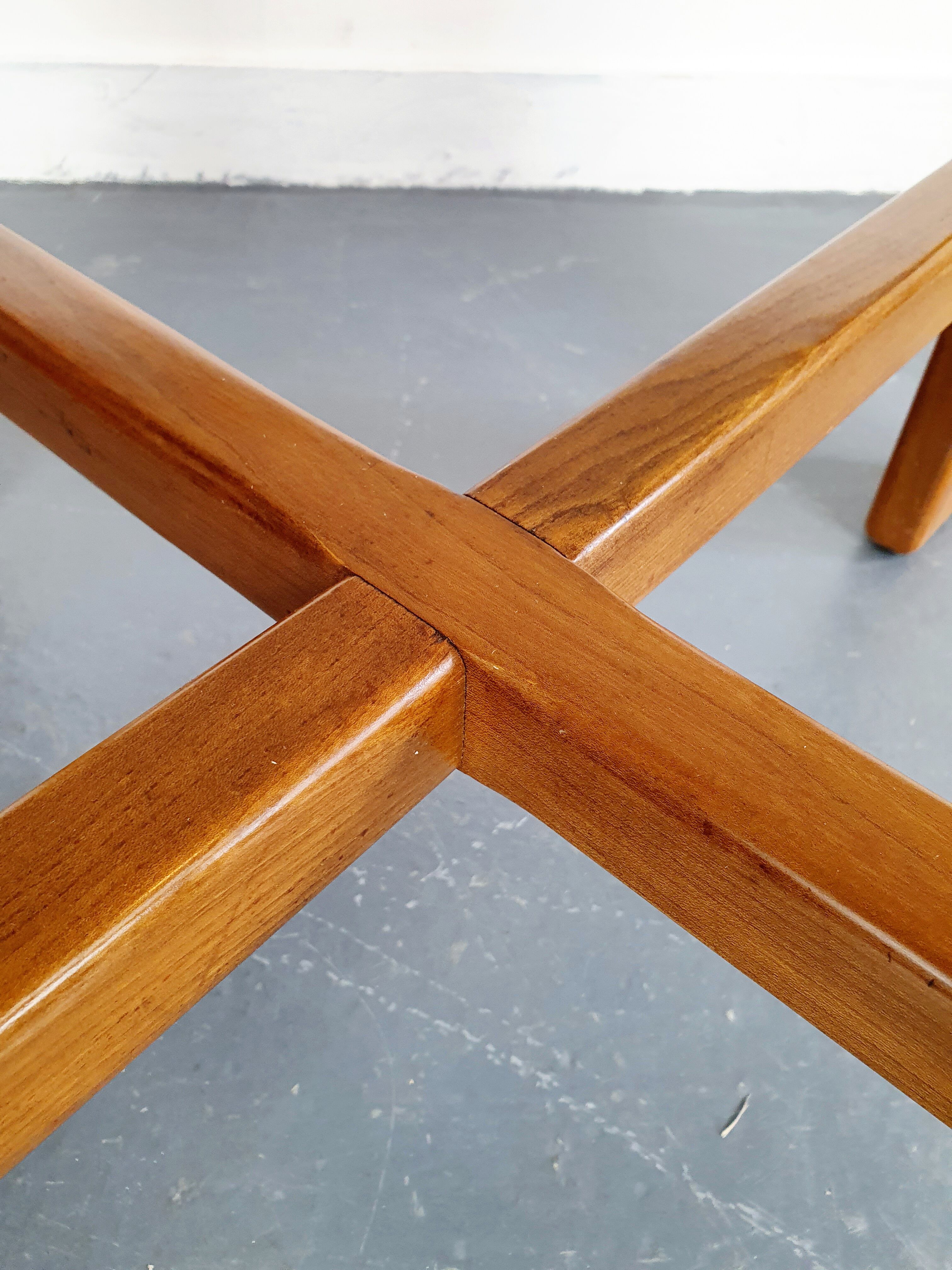 Square coffee table in wood and smoked glass