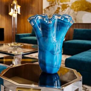 1970s Exquisite "Fazzoletto" Murano Glass Vase by Dogi, Italy
