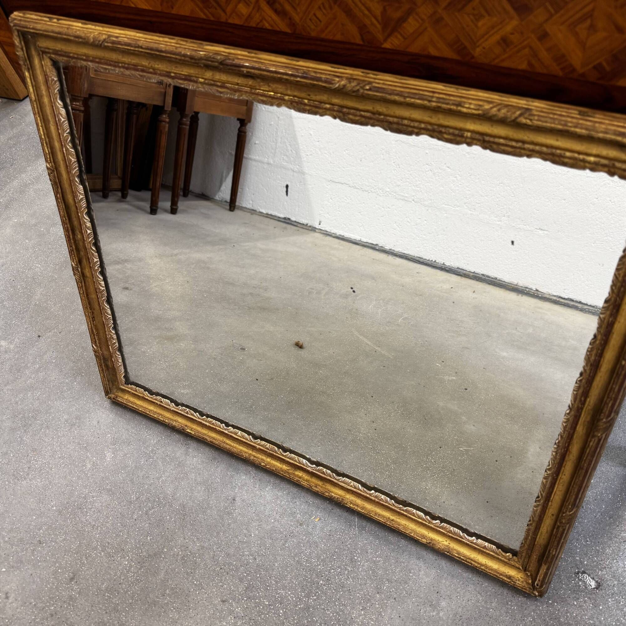 Superb antique mirror with a gilded frame – Maison Lebrun Paris (since 1847)