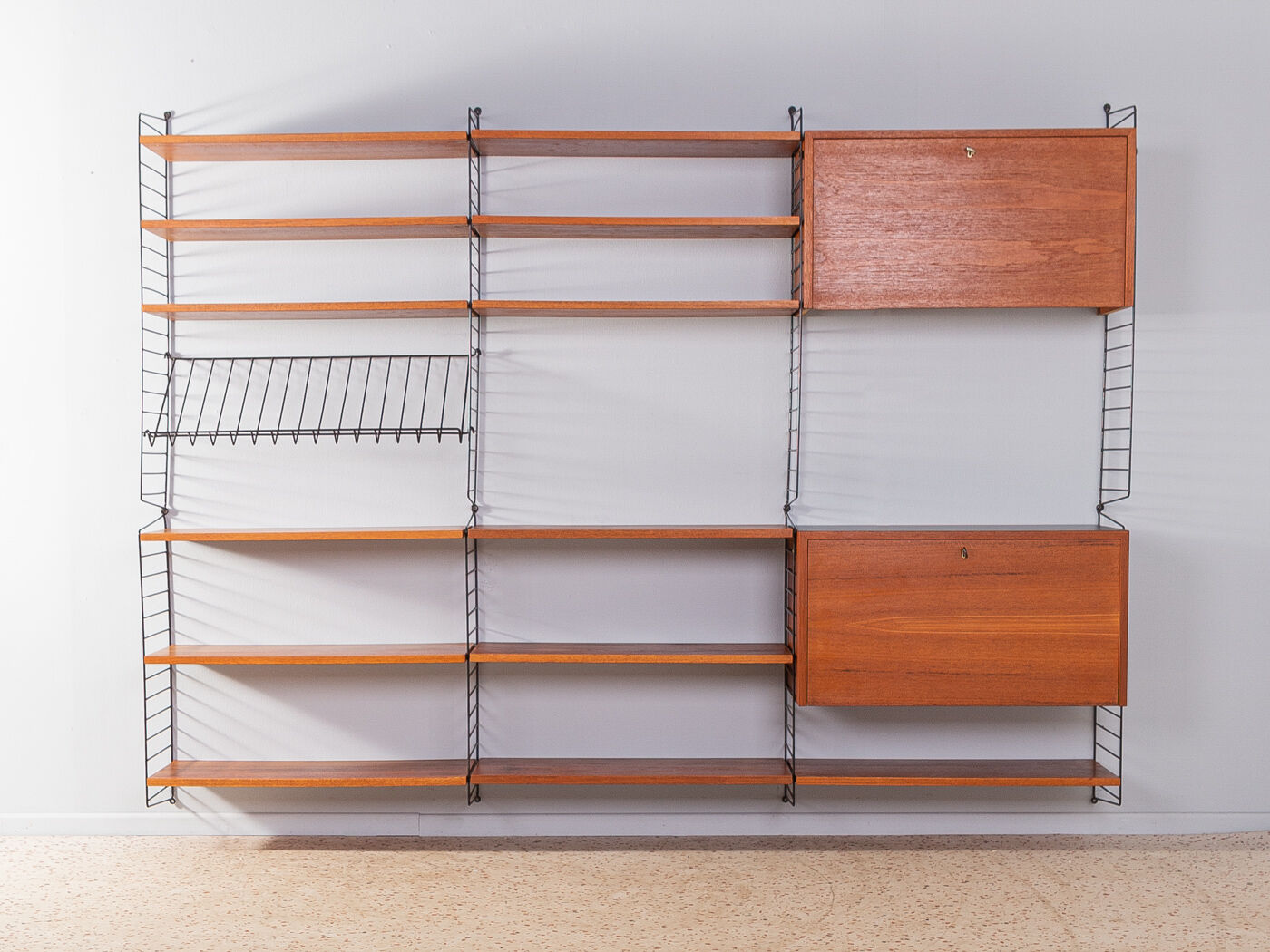 1950s Shelving system, Nils Strinning