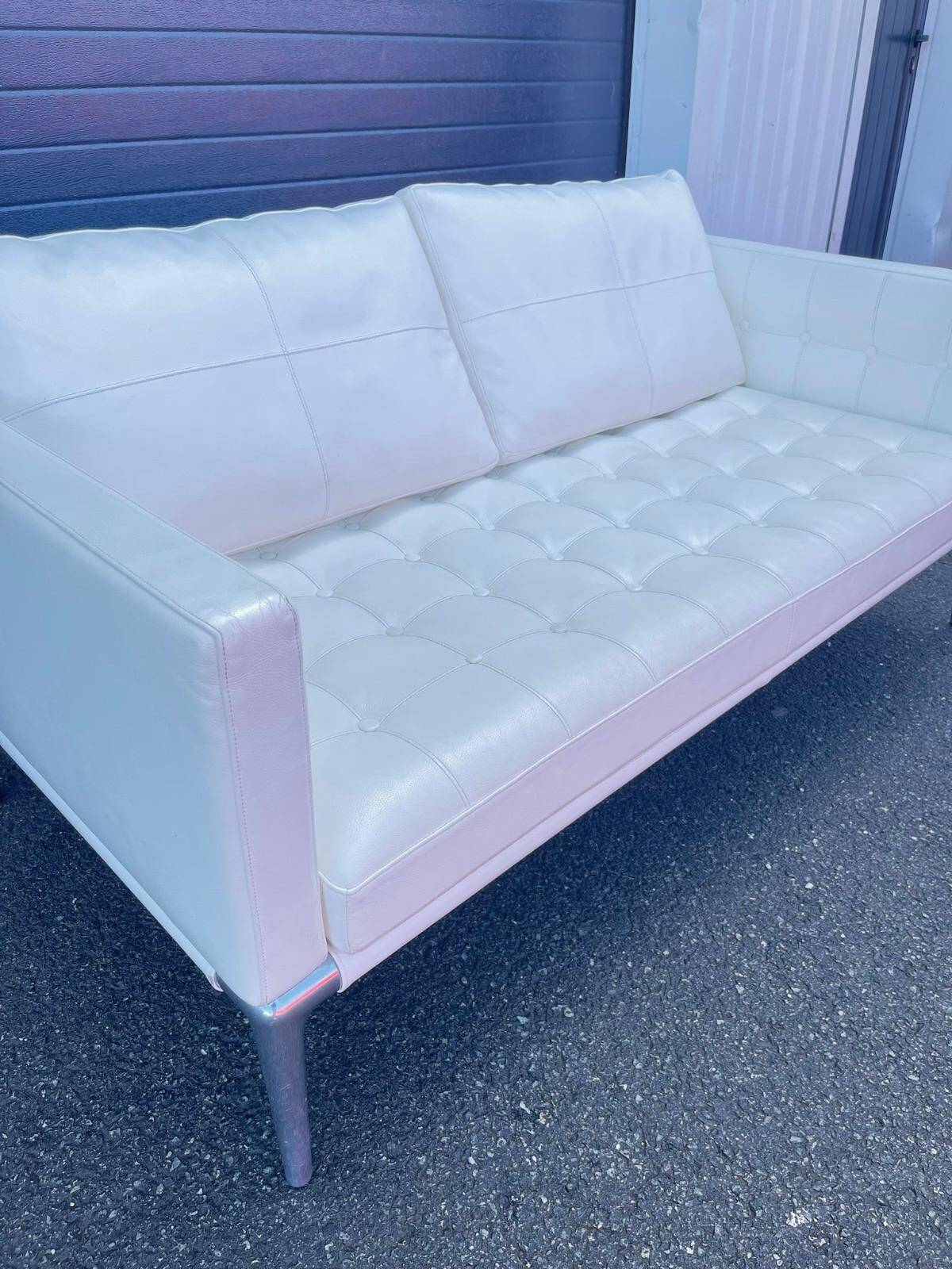 White leather flower sofa Philippe Starck x Cassina