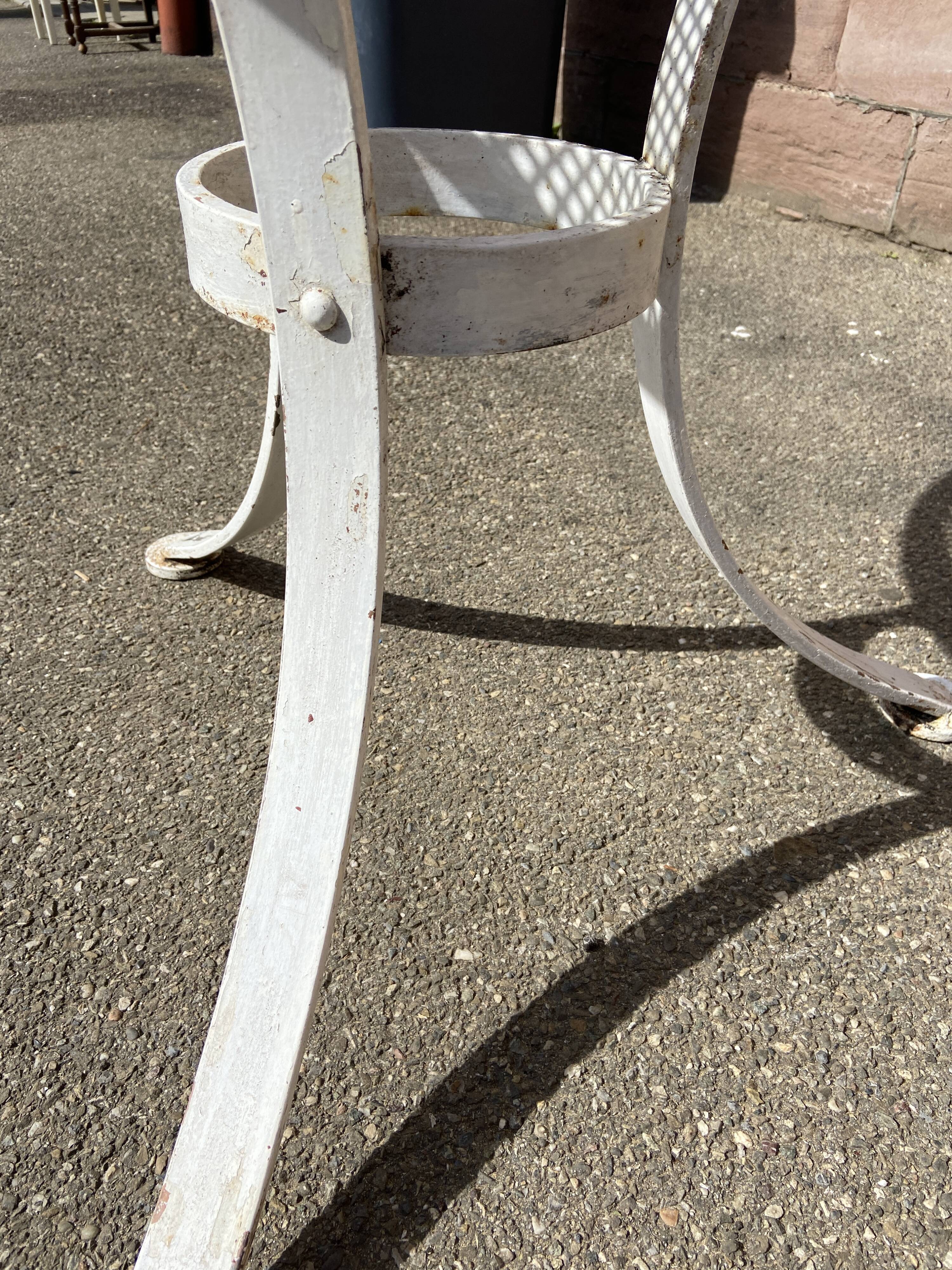 Pedestal table metal garden bistro 1950 vintage