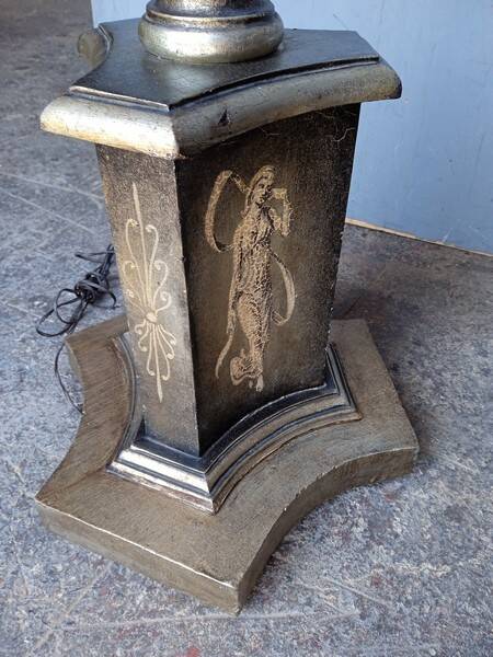 Silver carved wood floor lamp from the 1940s