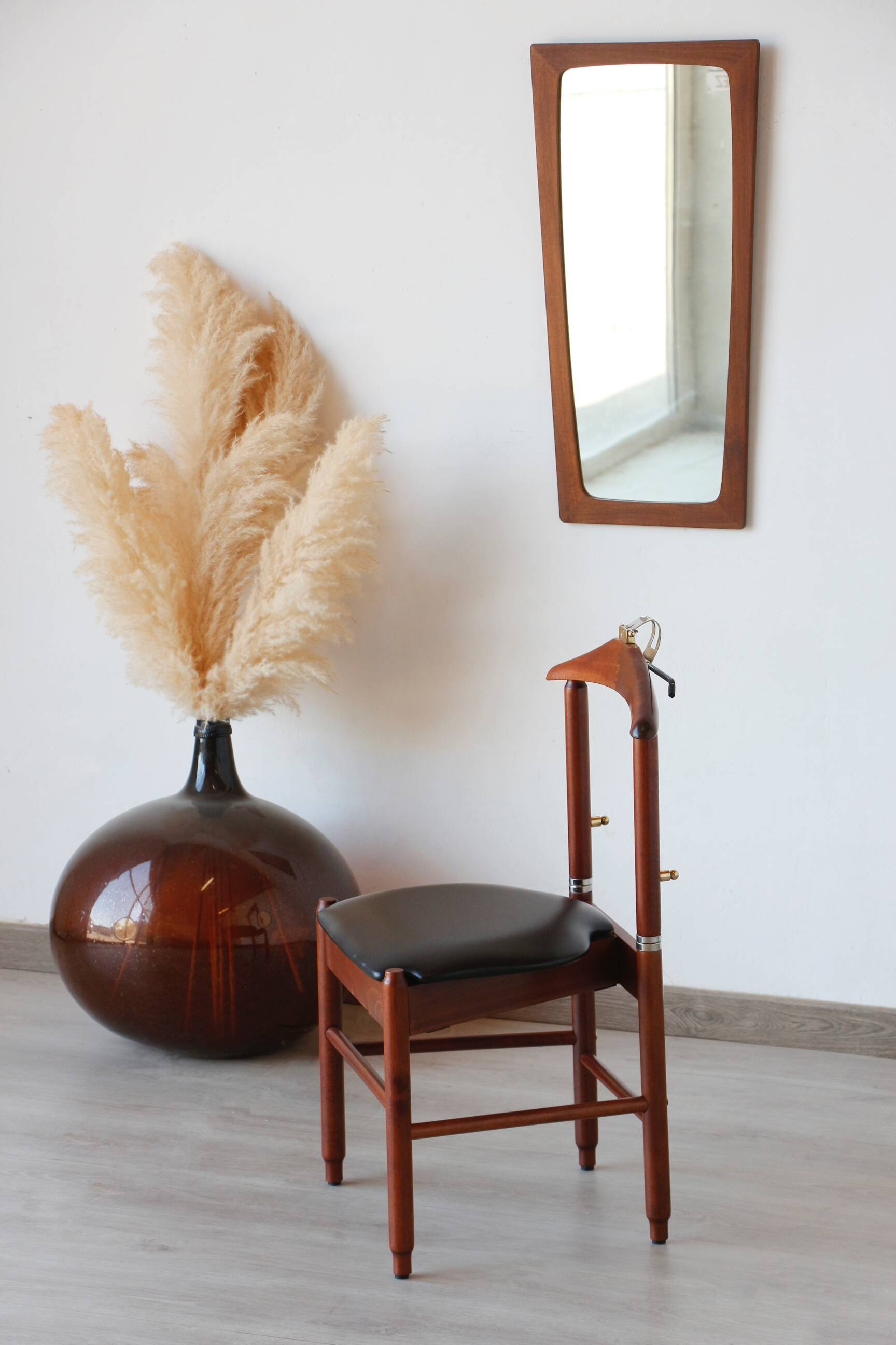 Fratelli Reguitti valet – Vintage Italian chair