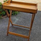 Foldable wooden service