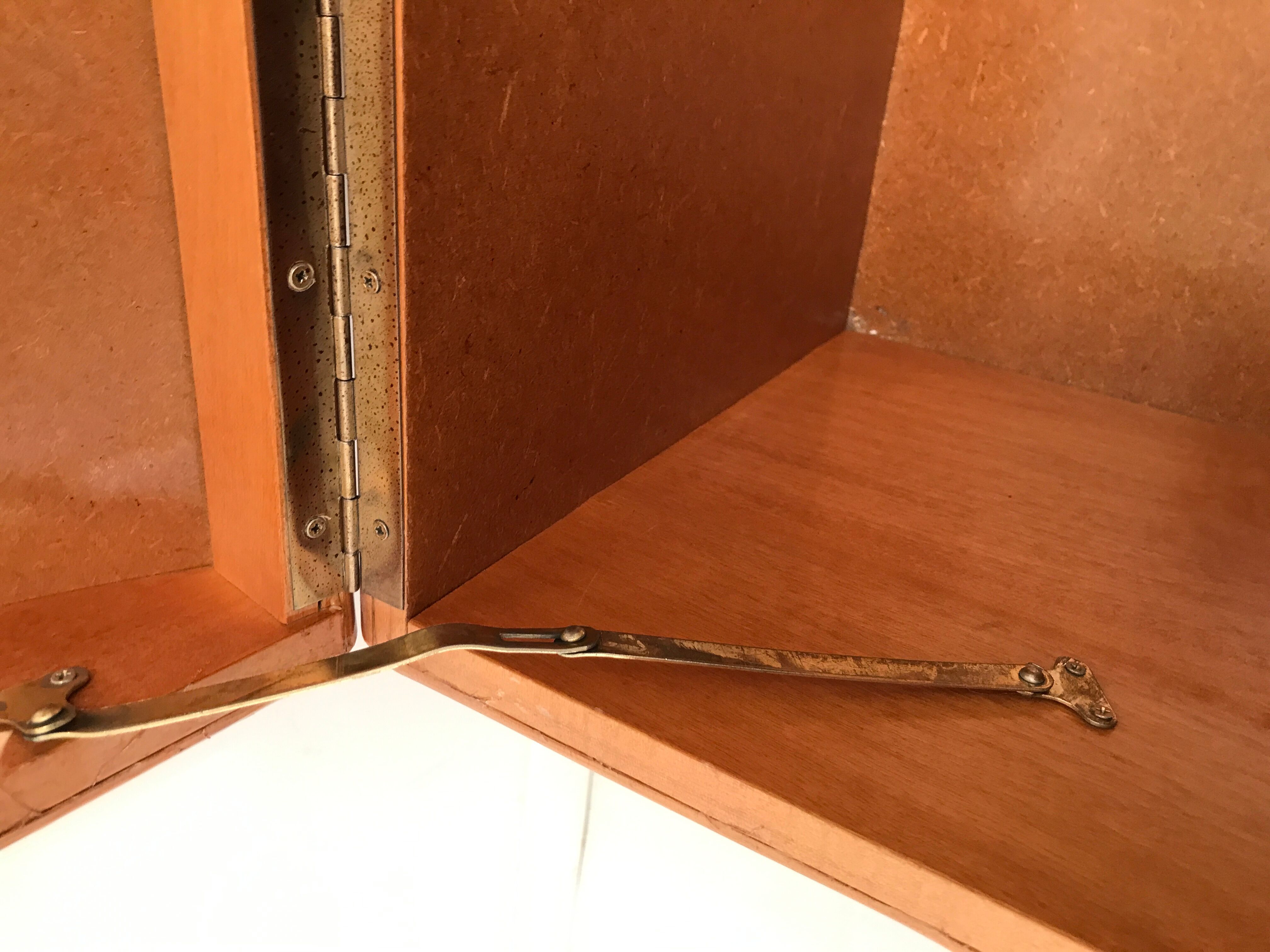 Trunk trunk in canned rattan 50s-60s