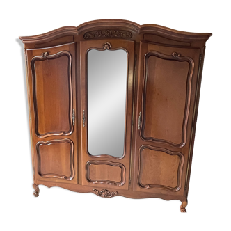 Armoire bois sourisseau