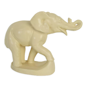 Art déco Sculpture en céramique éléphant, Tchécoslovaquie, années 1930