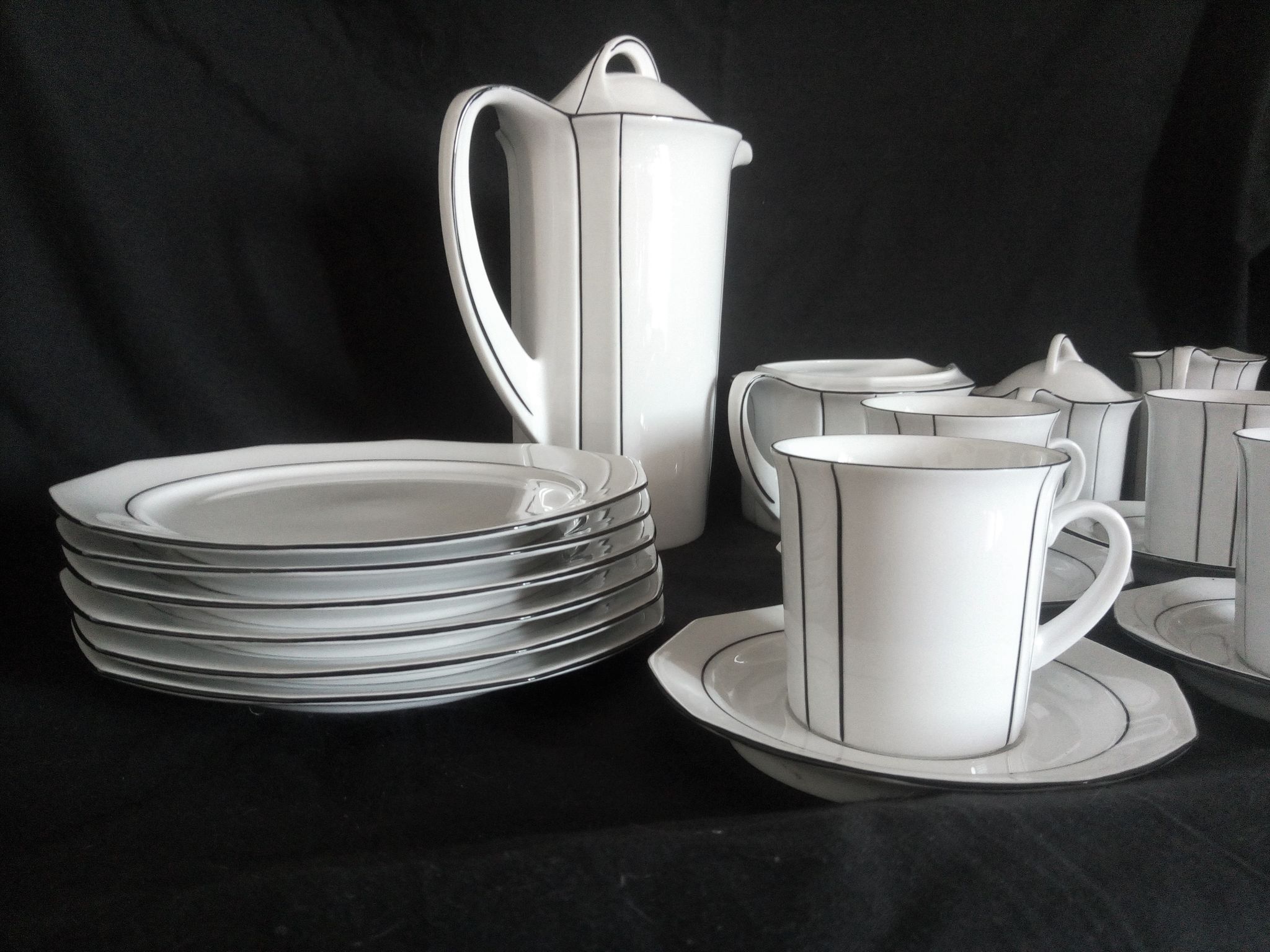 Art Deco coffee service for 6 people in porcelain Winterling Marktleuthen Bavaria (22 pieces)