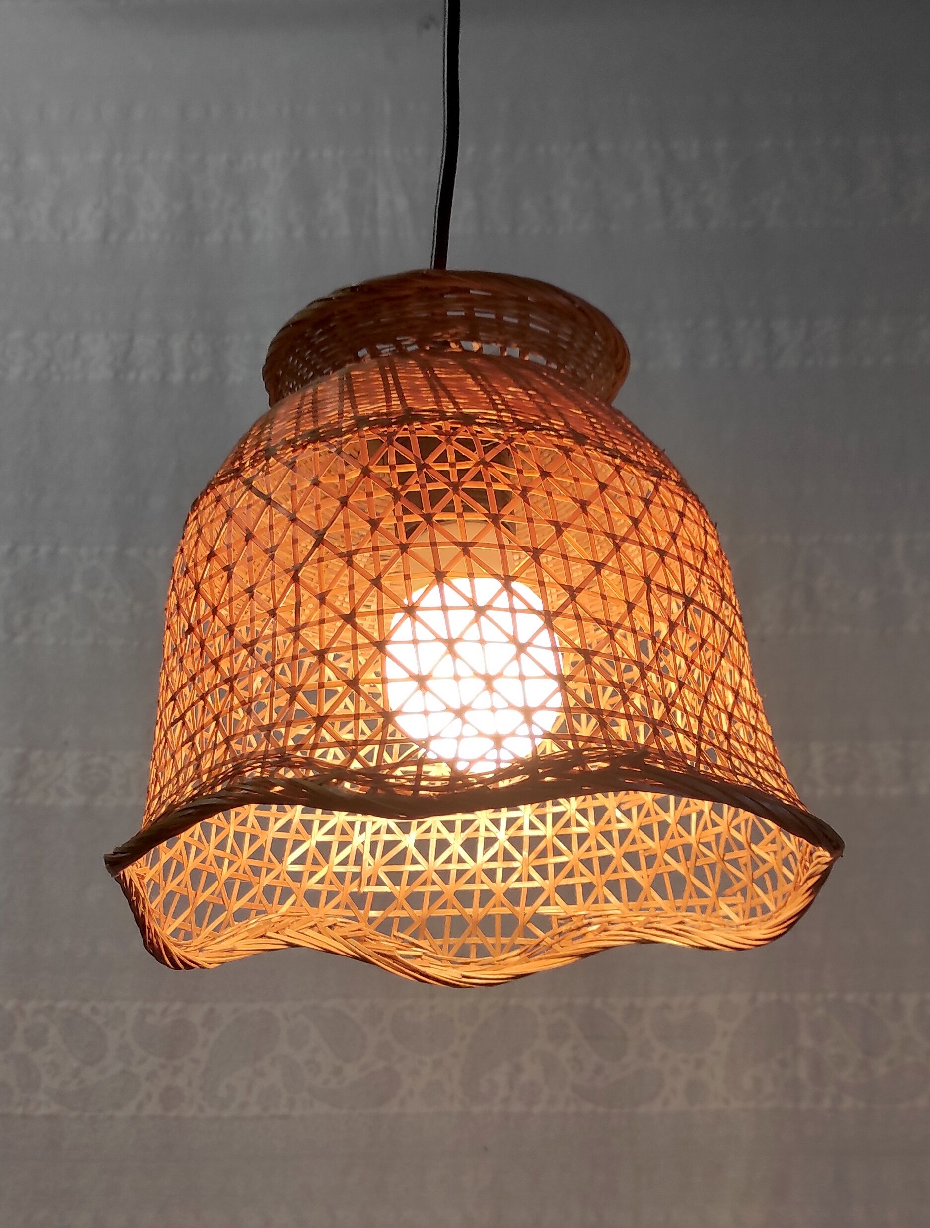 Braided wicker flower suspension