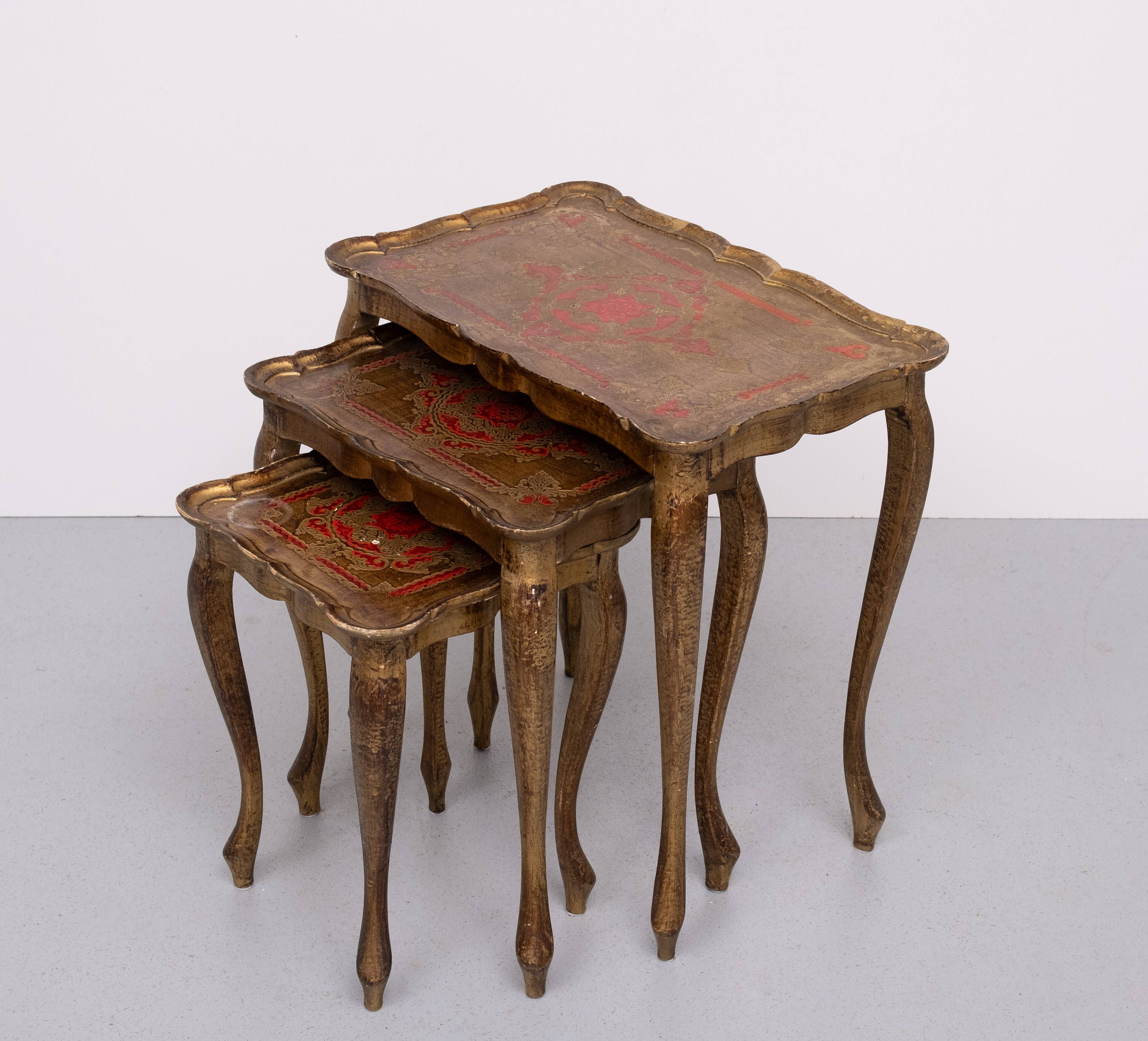 Triptych Florentine Gold and Red Wood Italian nesting Tables, 1960