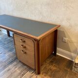 Bureau à caisson en placage de teck et linoleum vert, Rud Thygesen & Johny Sorensen