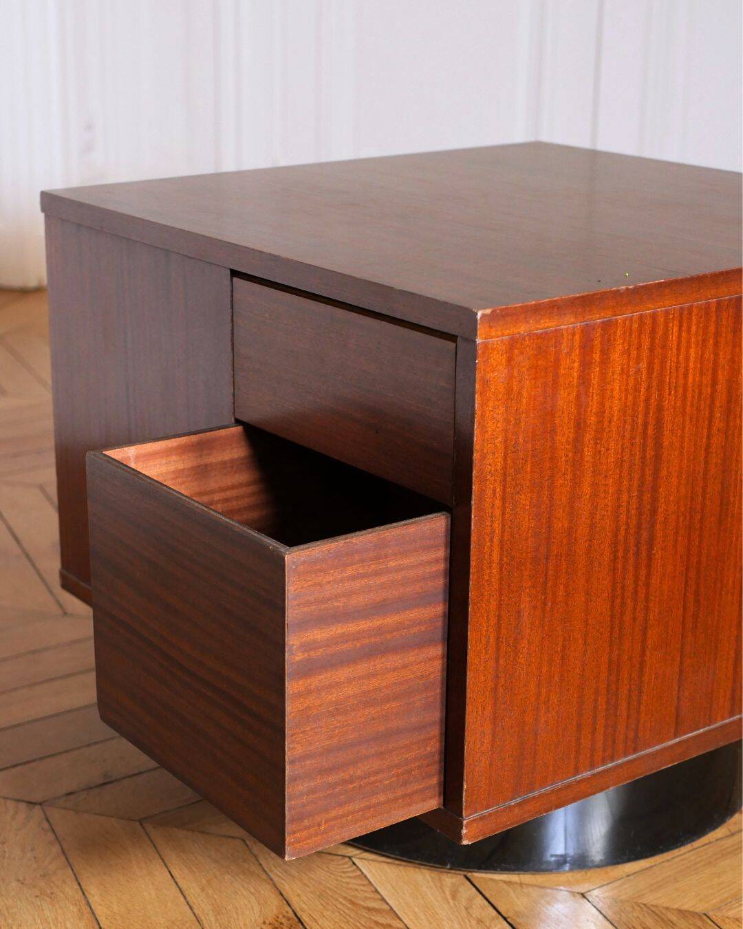 Revolving bookcase from the 60s and 70s