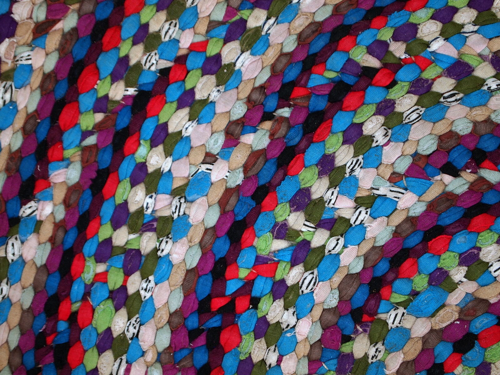 American braided handmade vintage rug 97cm x 125cm 1960, 1C71