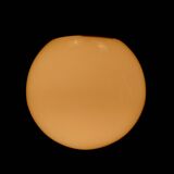 Une paire de grandes lampes sphériques Art Déco avec abat-jour en verre opale et douilles chromées - Bauhaus - 1930-1940