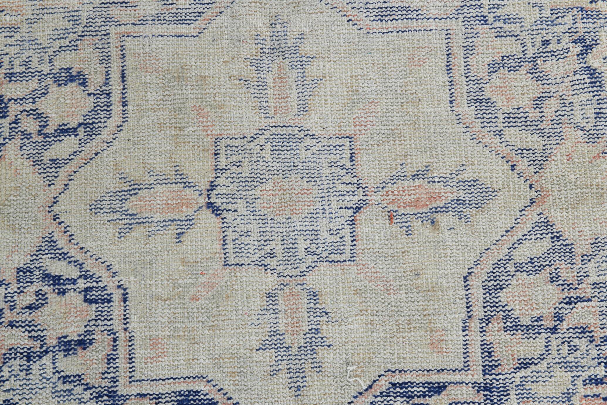 9x12 Pale Red & Blue Vintage Persian Rug, 275x353Cm