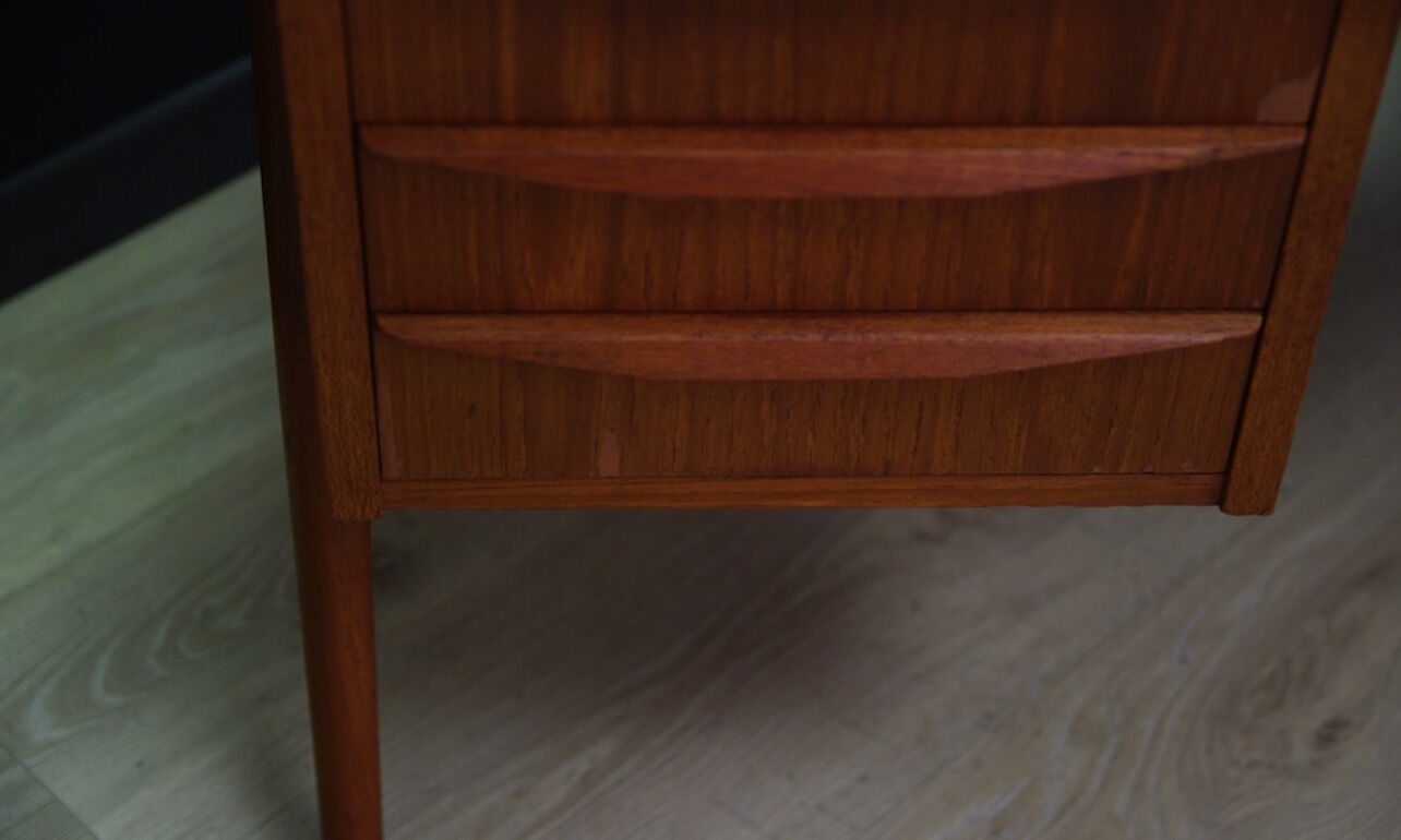 G.N. Tibergaard writing desk classic in teak