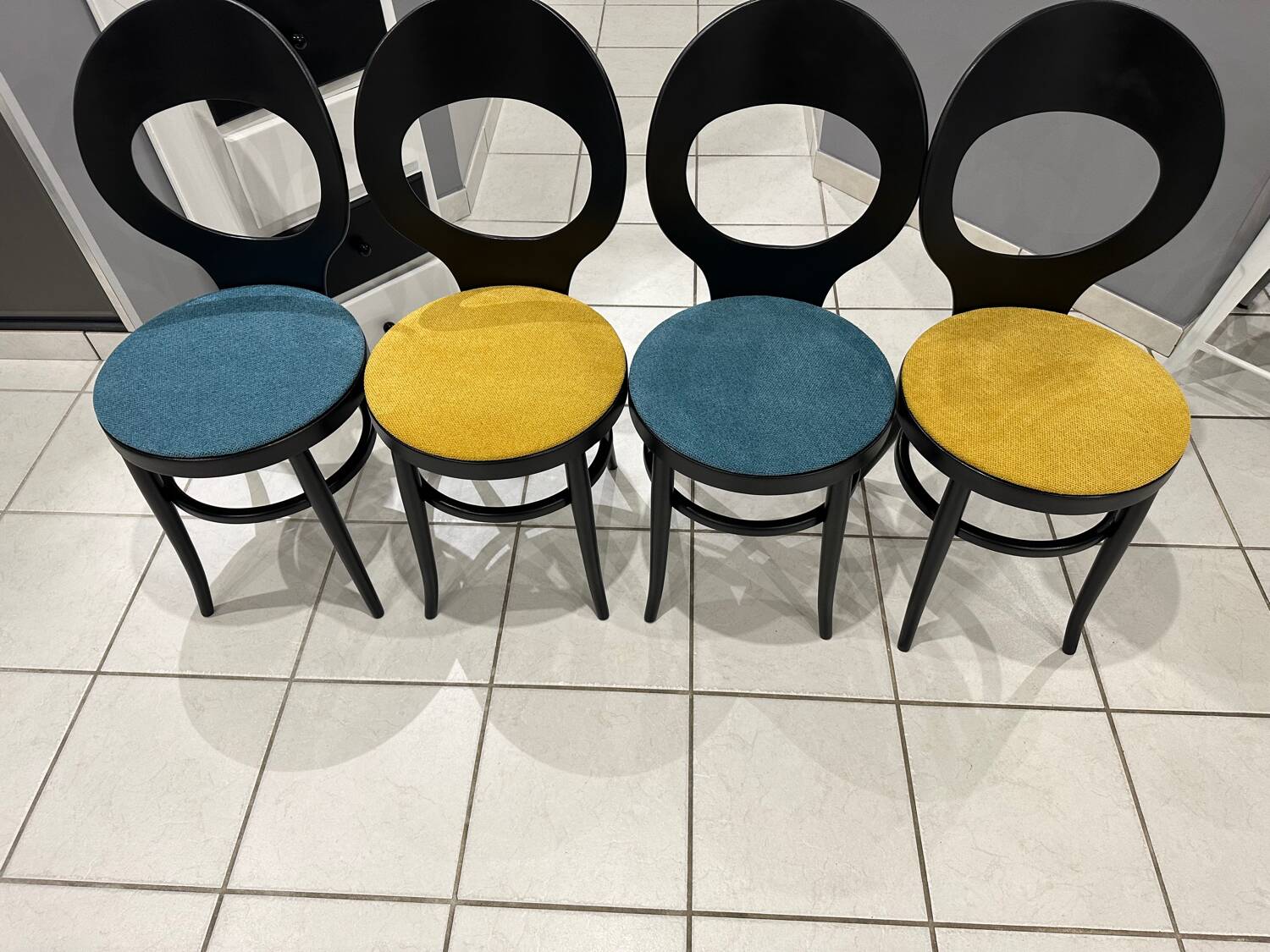 Set of 4 Baumann Bistro chairs, Mouette model, vintage 1970