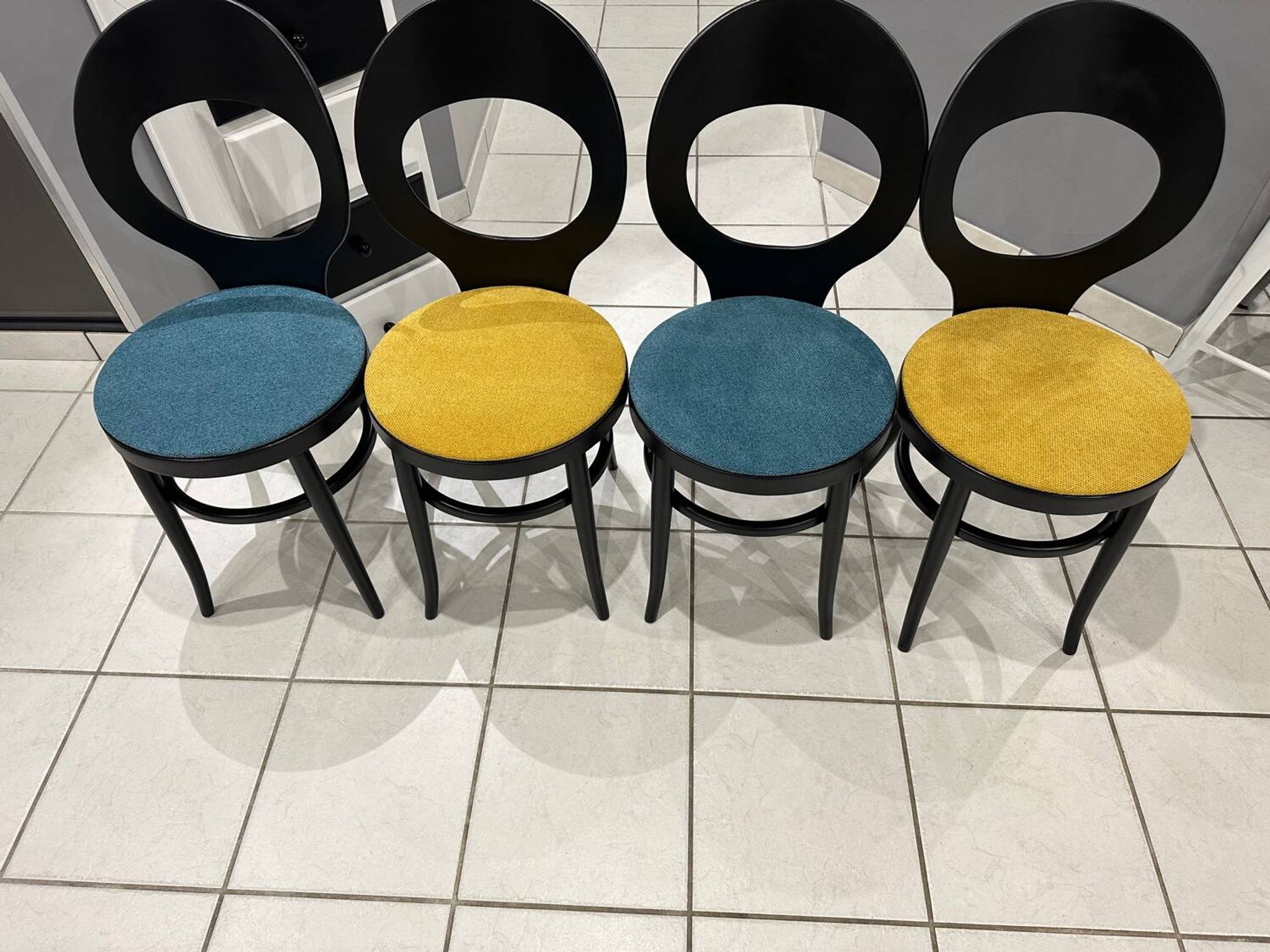 Set of 4 Baumann Bistro chairs, Mouette model, vintage 1970