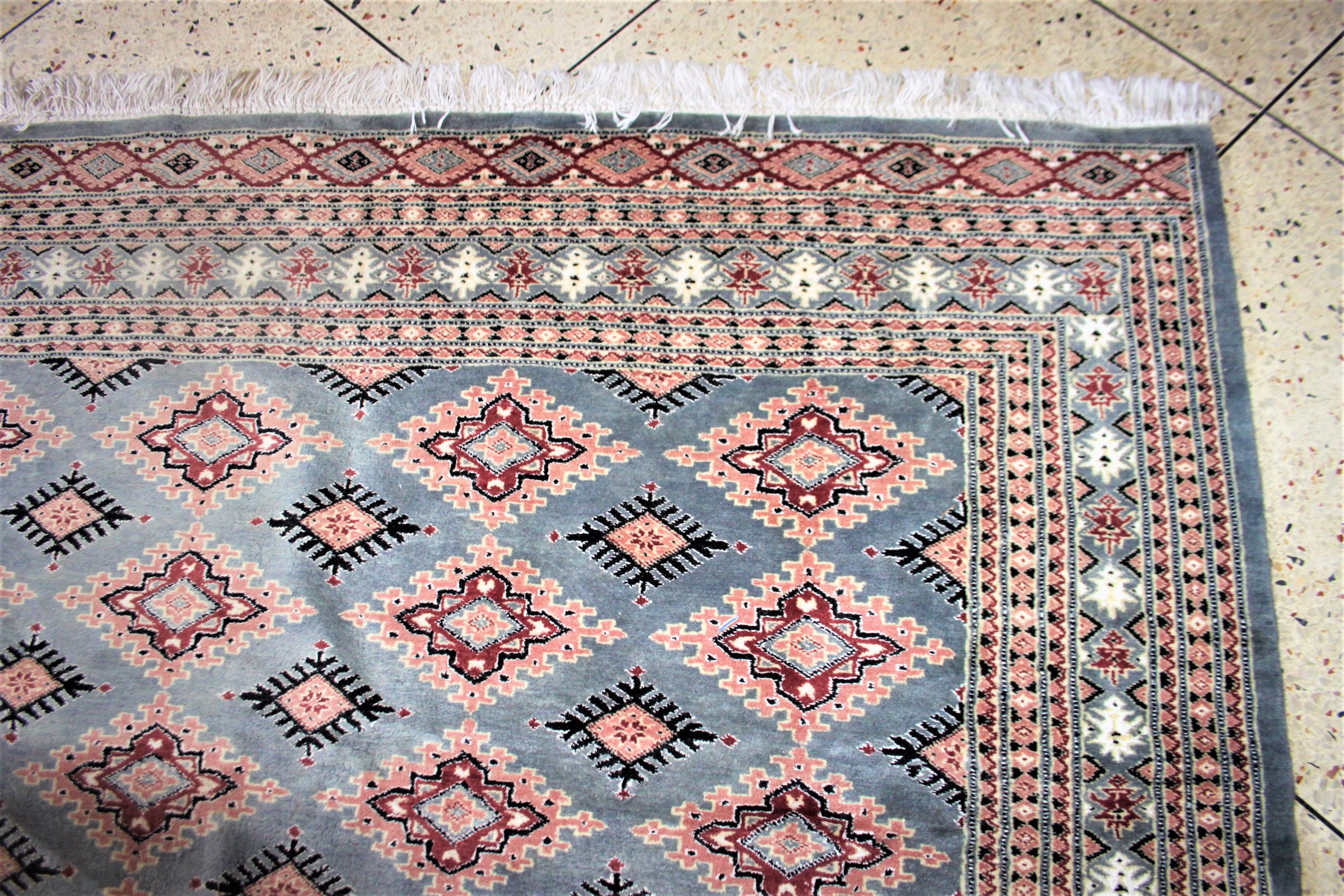 Oriental rug 290x187cm