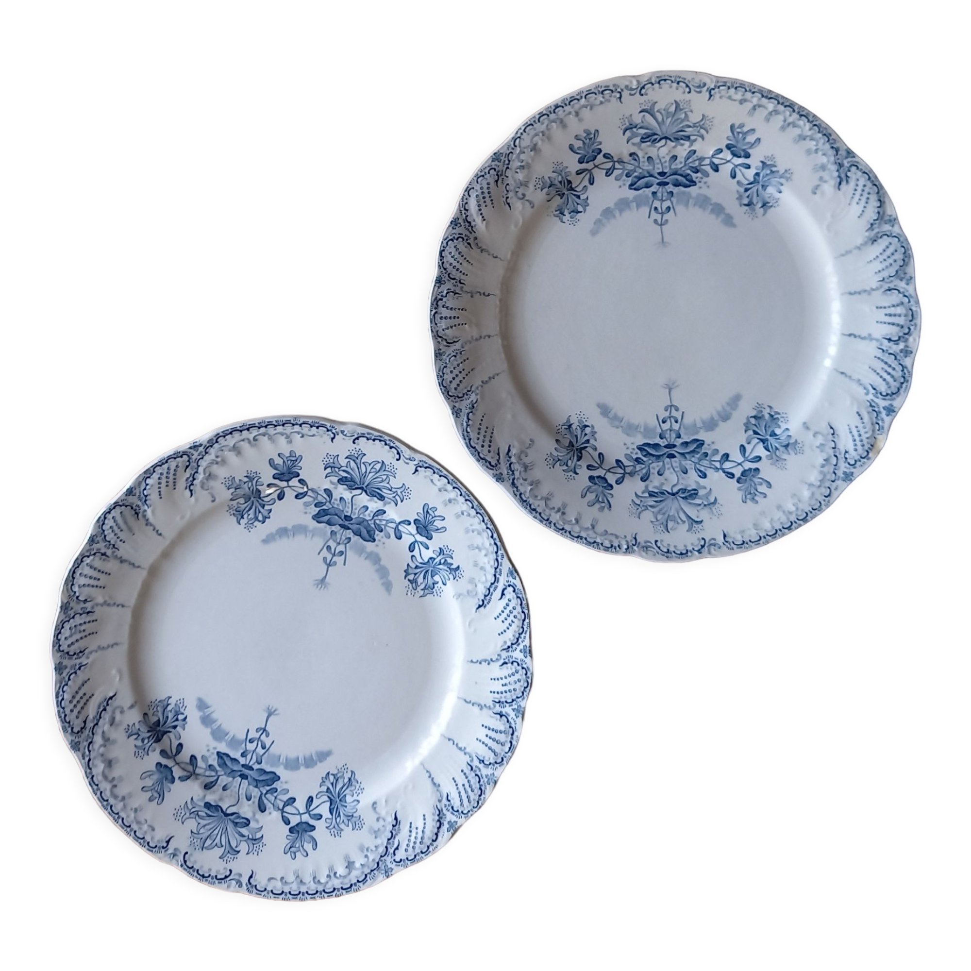Pair of flat plates Terre de Fer "Régence" Saint-Amand & Hamage