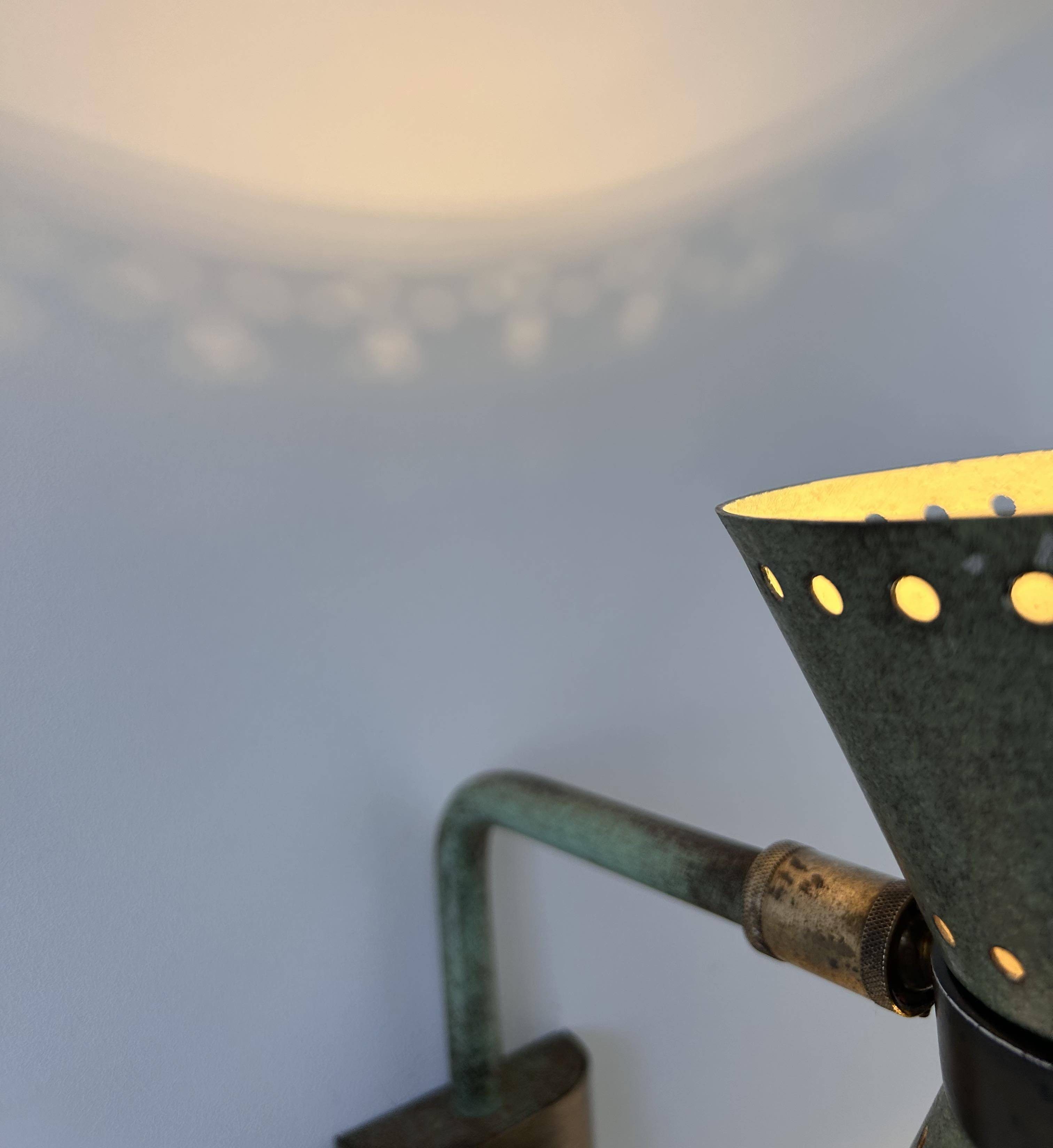 Vintage adjustable wall lamp, brass and patinated green, Italy 1950