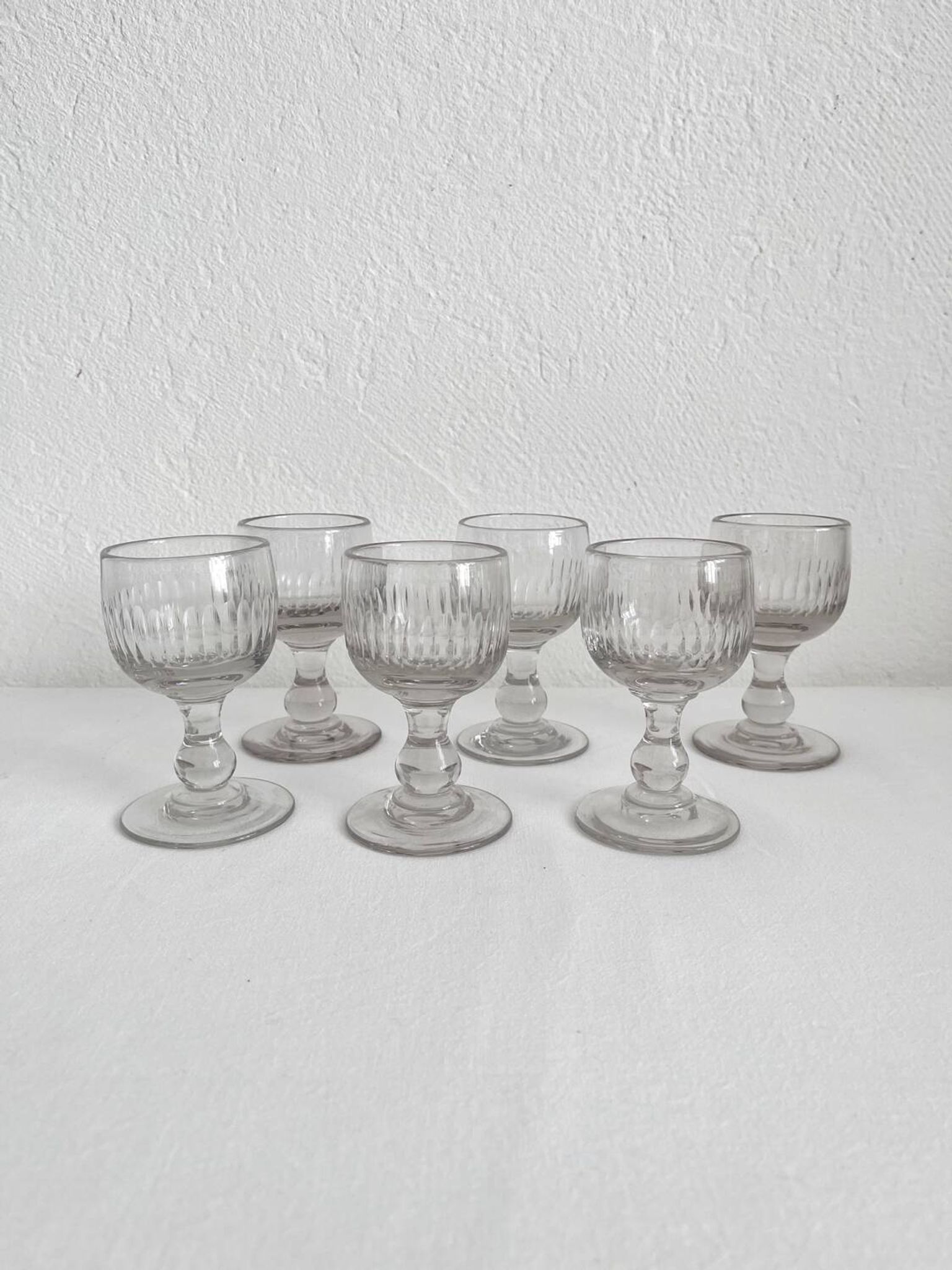 6 verres anciens à côtes creuses, fin 19ème