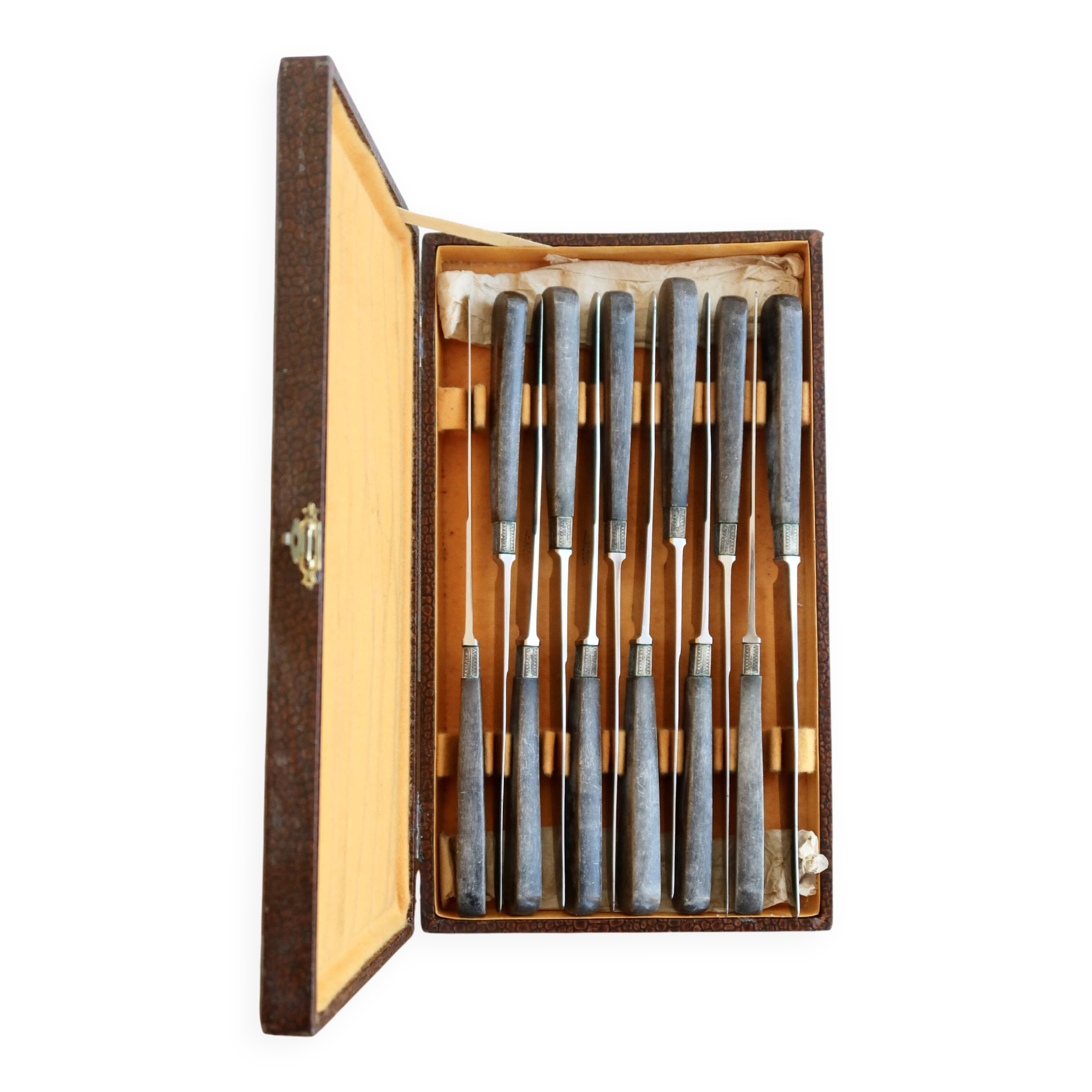 Box of 12 antique knives G. Sirot - Resin handles with horn effect