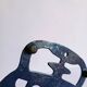 Kettle-shaped cast iron trivet