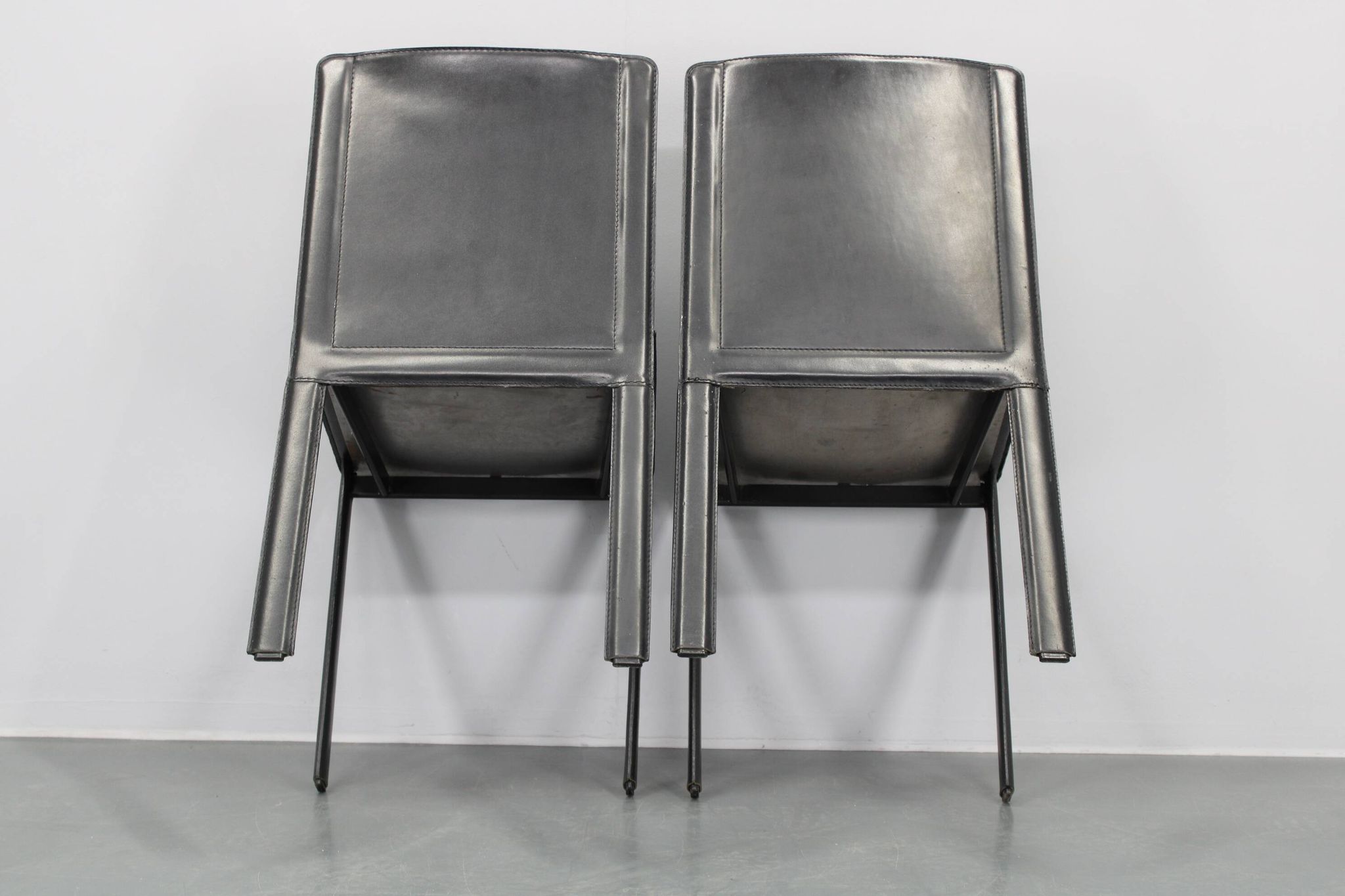 1980s Set of Four Dining Chairs in Leather in Matteo Grassi Style, Italy