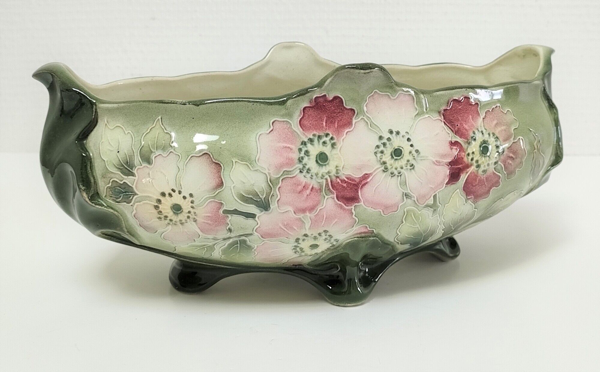 Art Nouveau gardener Keller and Guérin Earthenware St Clément decorated with flowers