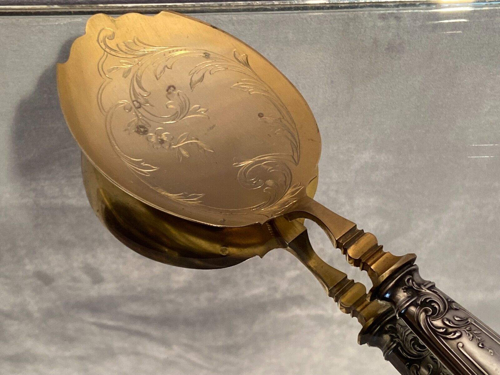Ice shovel late nineteenth handle in Louis XV style silver