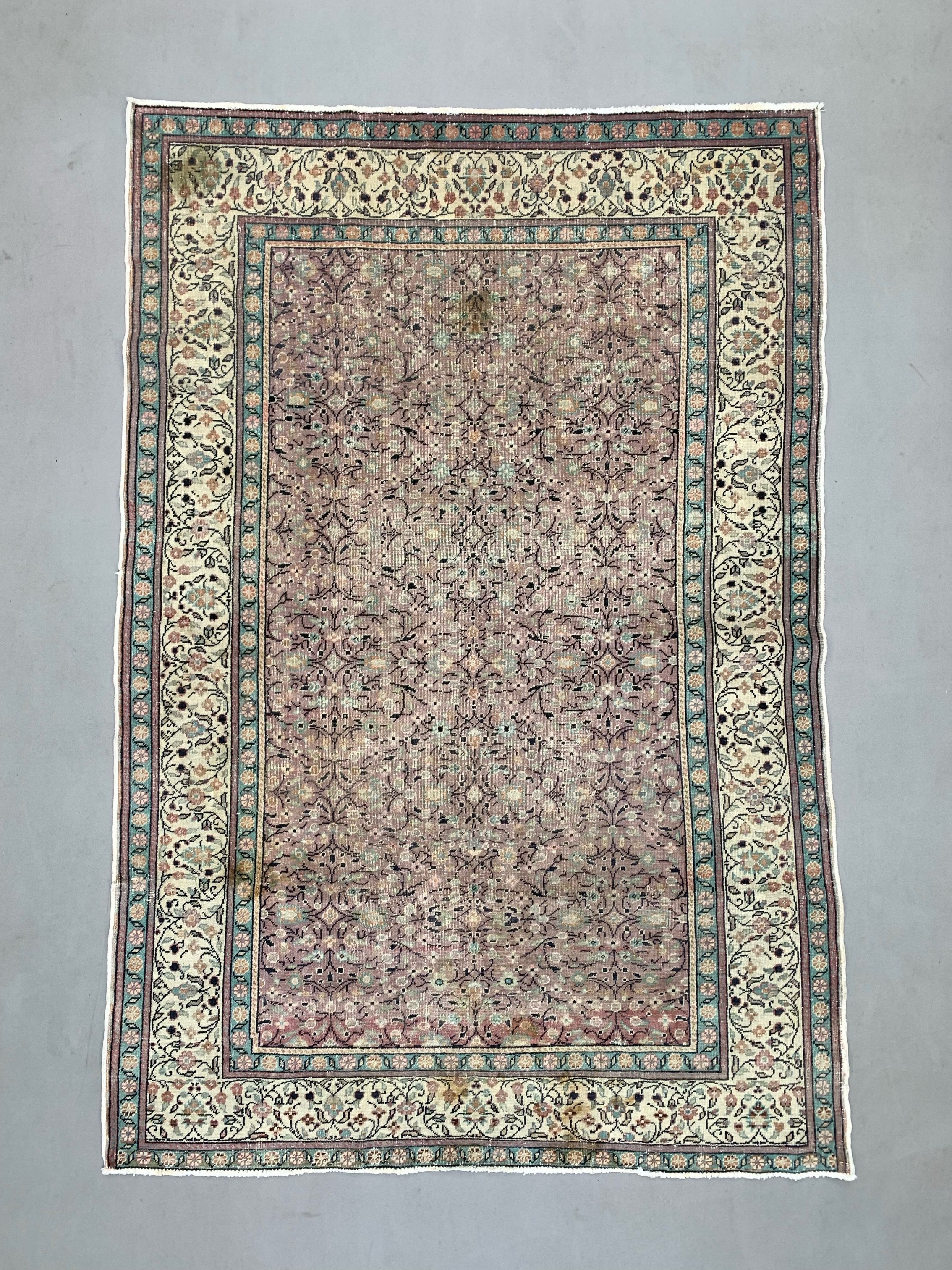 Vintage turkish rug 220x150 cm carpet central anatolian
