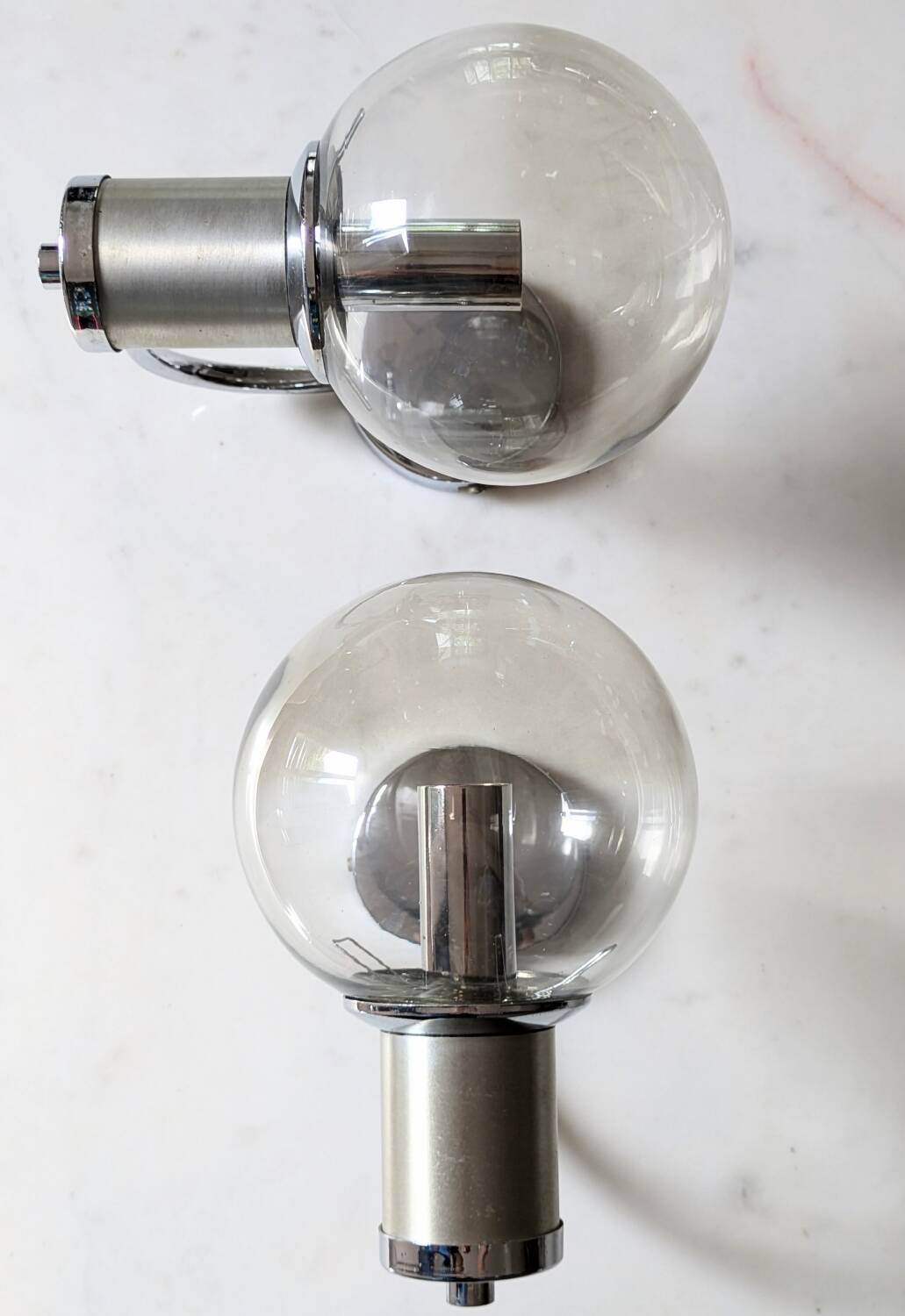 Duo See Delmas 70' wall lights