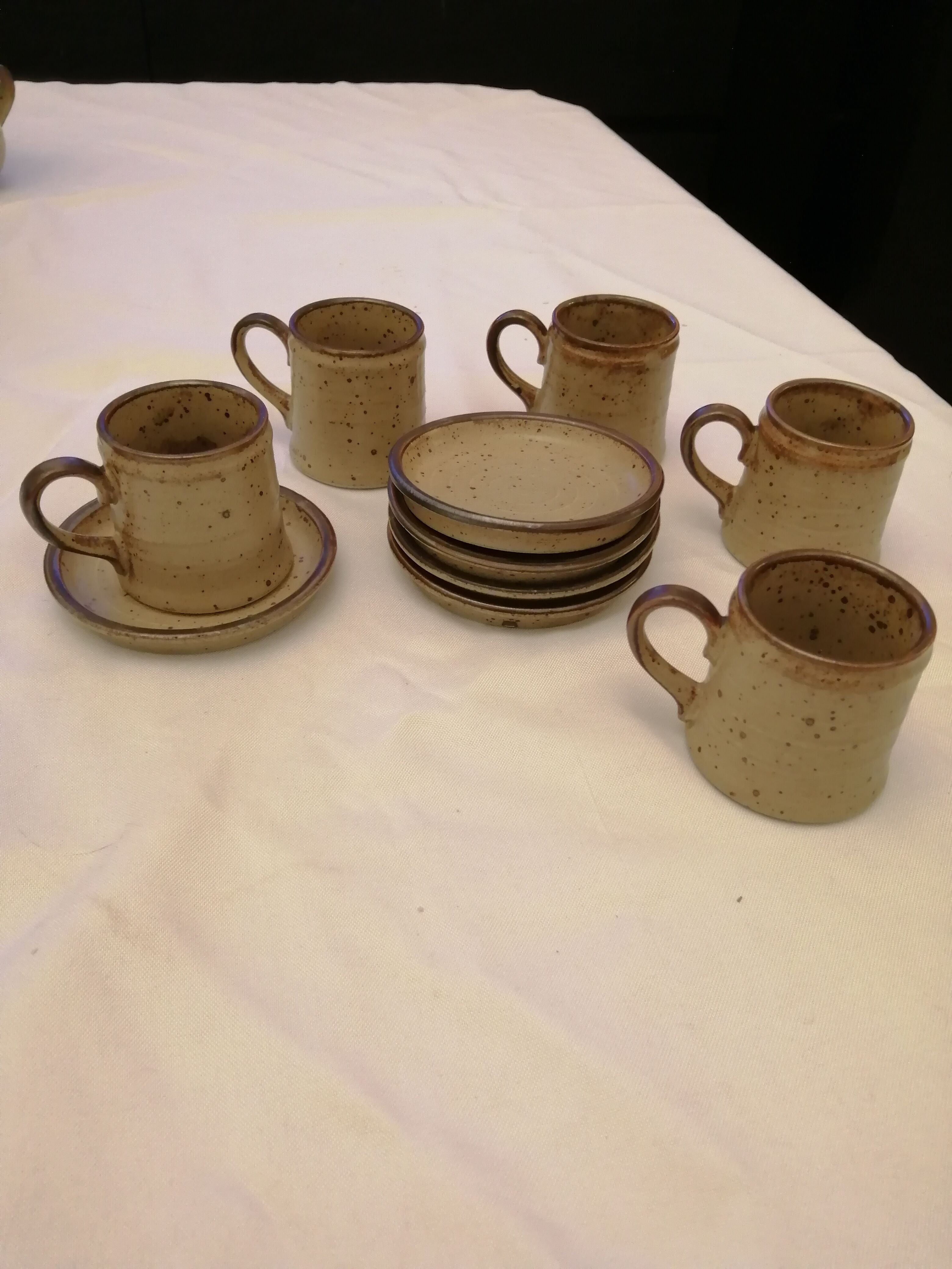 Sandstone cups