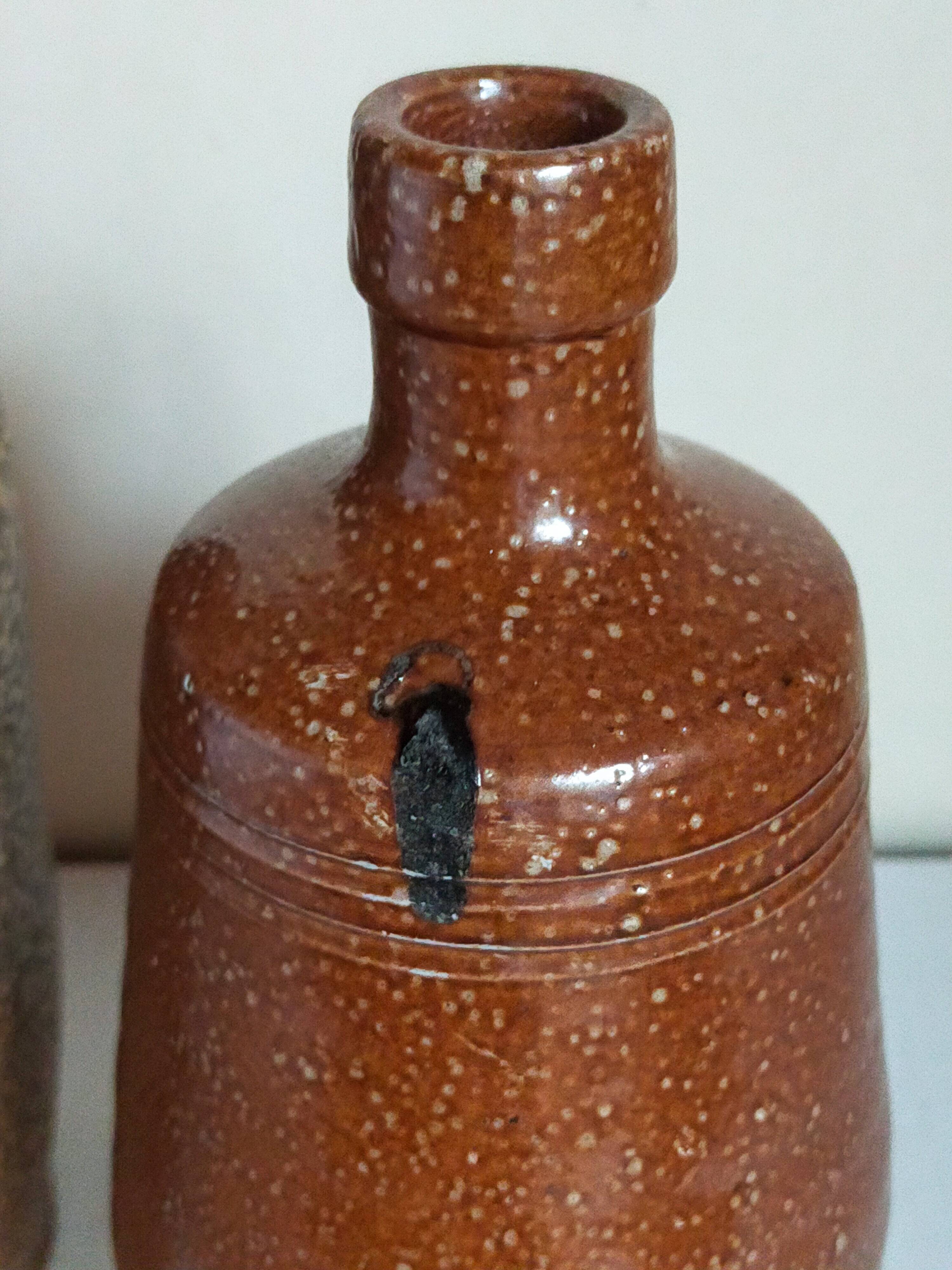 Duo de bouteilles Art-populaire en grès