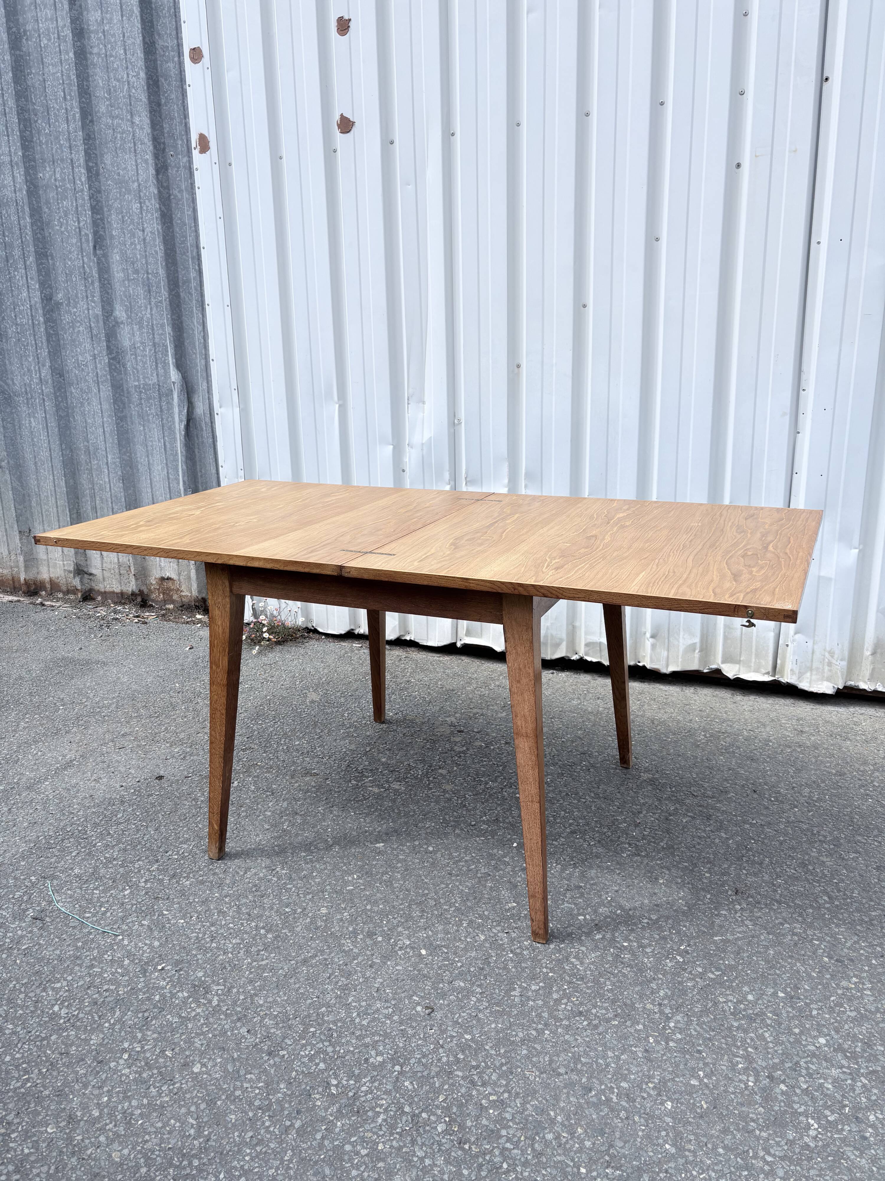 Extendable Scandinavian table from the 1950s – light wood