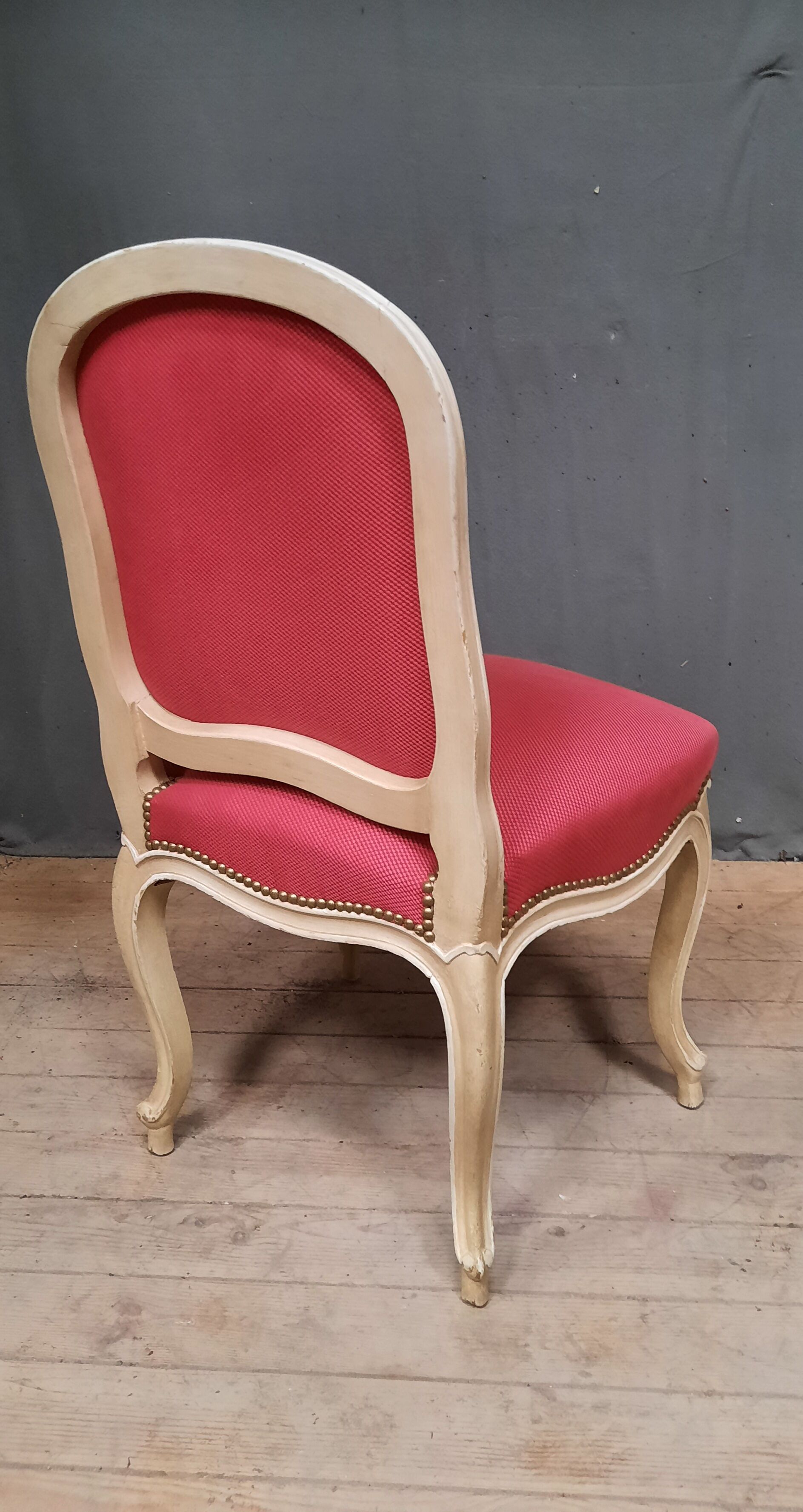 Suite de 4 chaises de style Louis XV