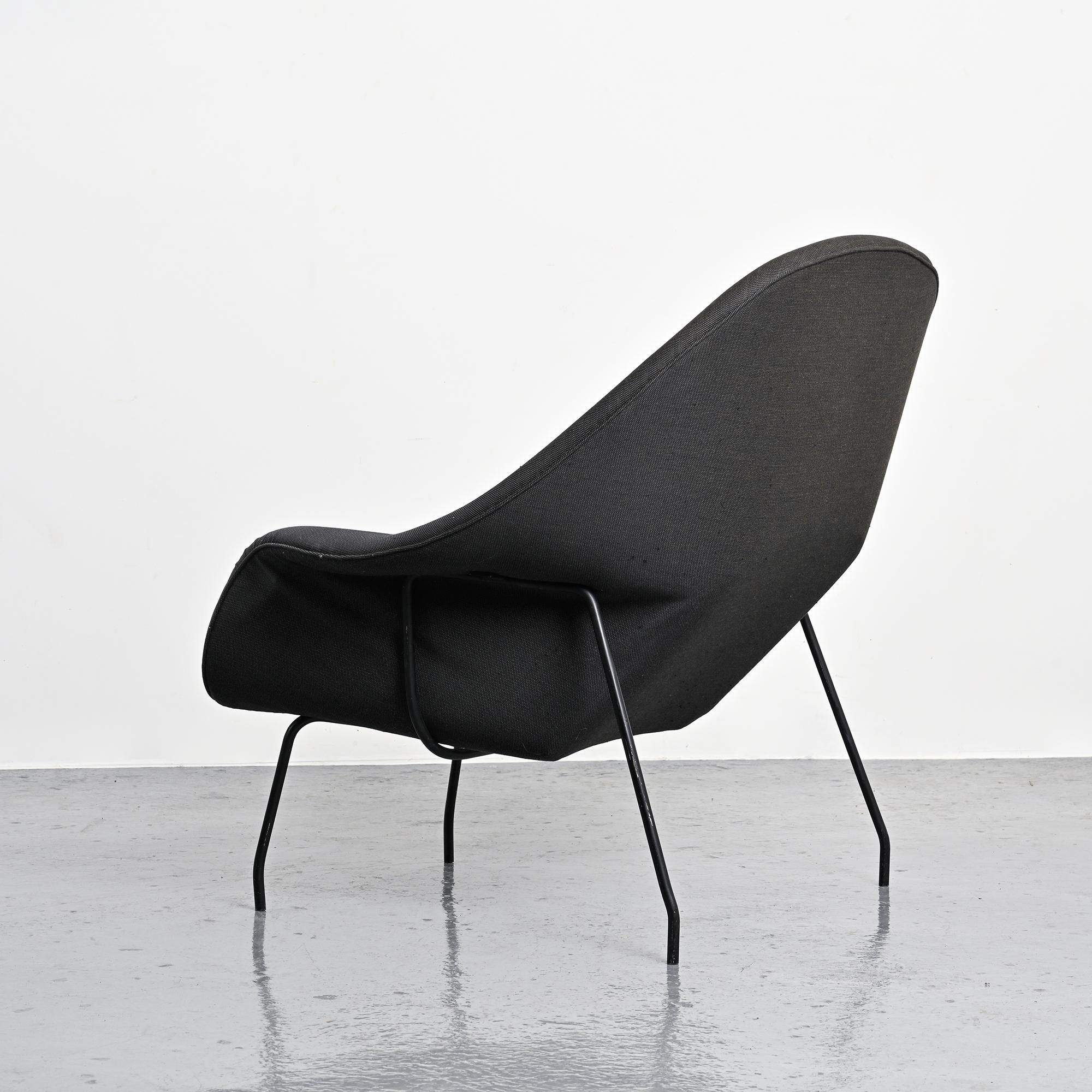 Womb Chair 2nd edition by Eero Saarinen, Knoll around 1970
