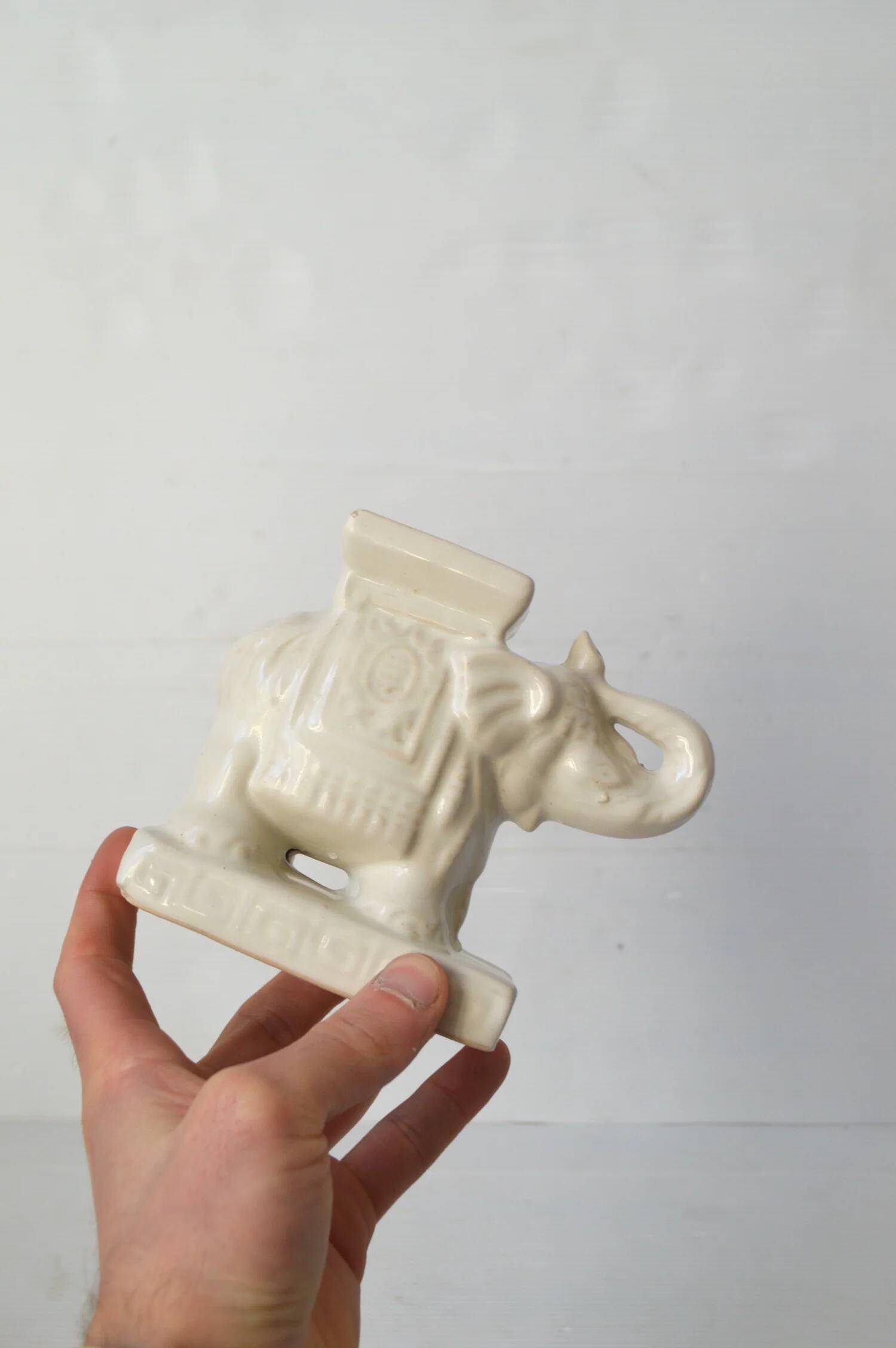 Serre-livres éléphants en céramique
