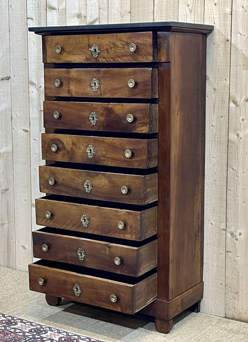 Chiffonnier Restoration XIXth in walnut