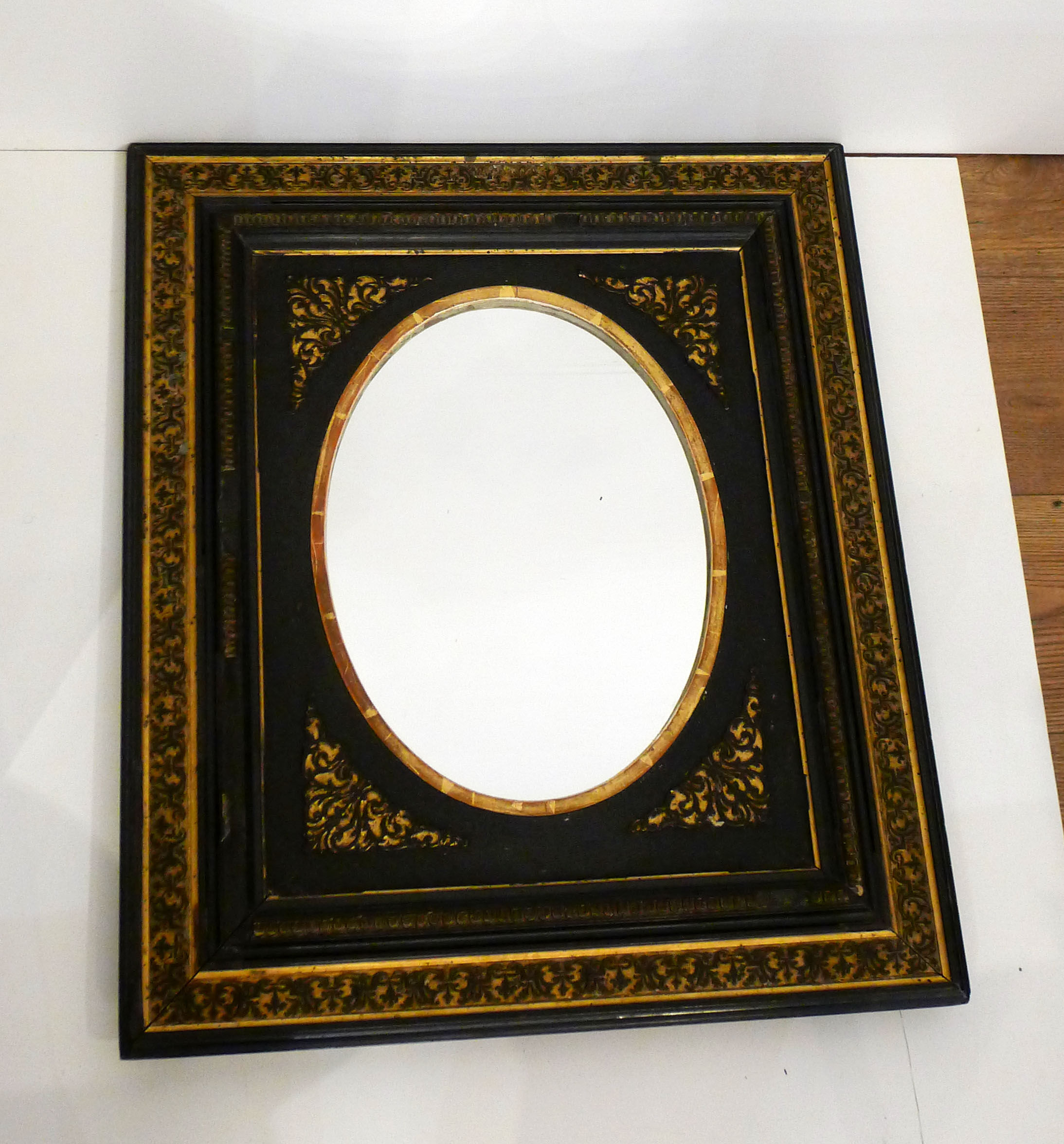 Napoleon III black oval mirror - 69x59cm