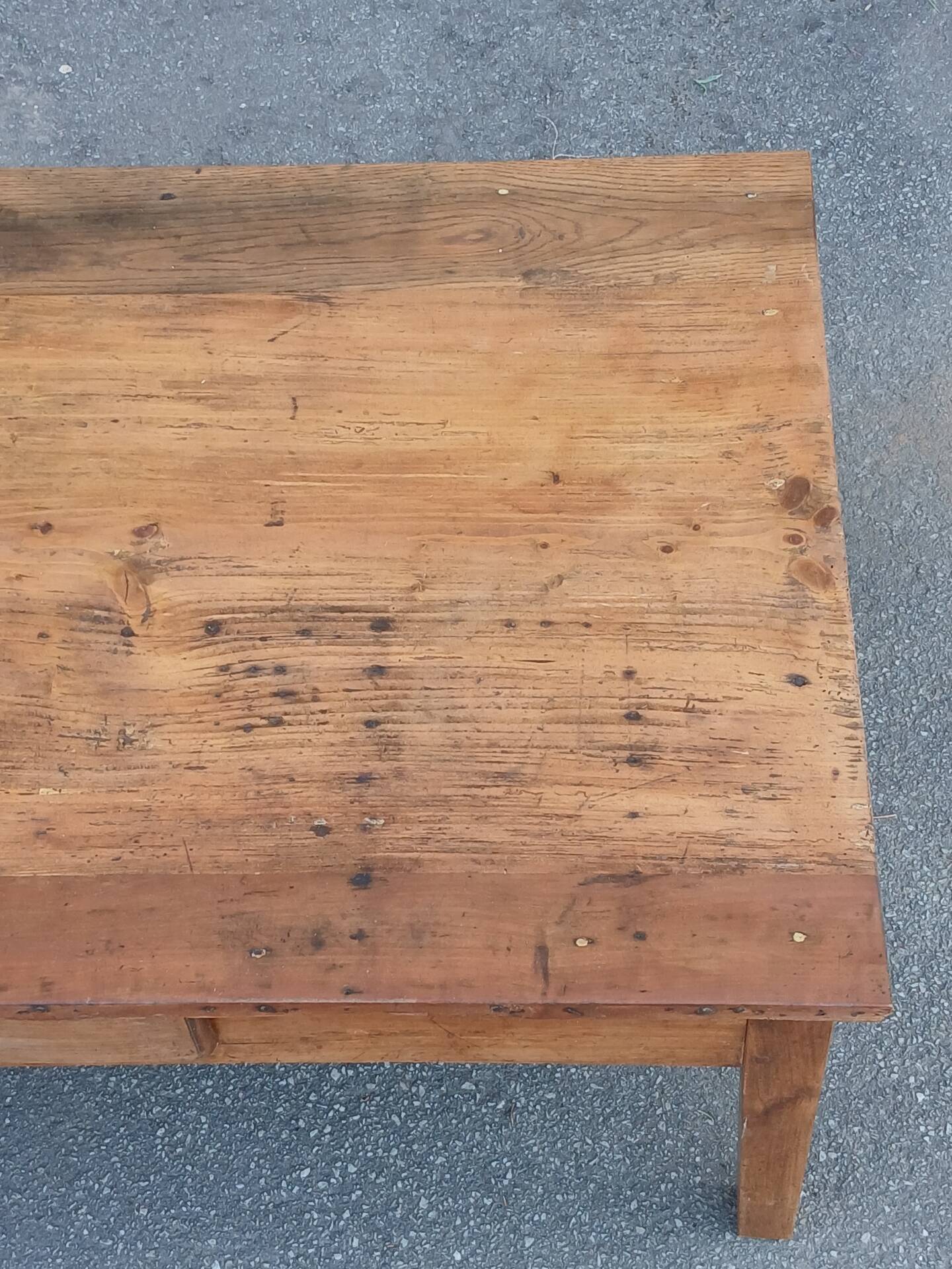 Table basse de ferme