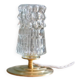 Chiseled glass table lamp